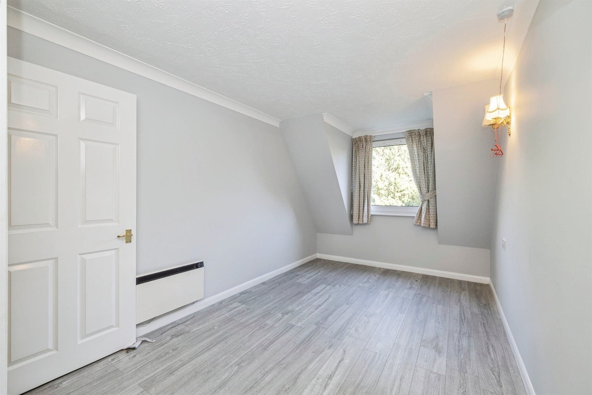 Property at Heathdene Manor, Watford