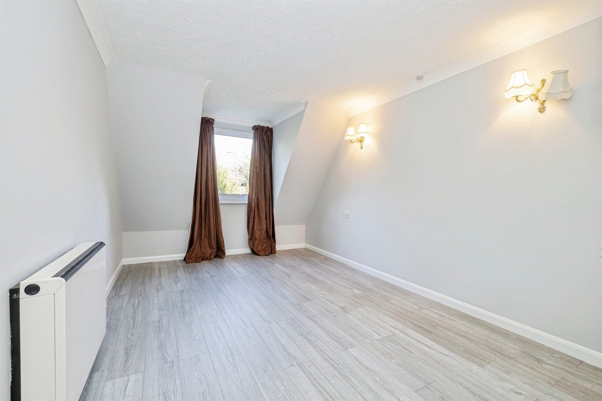 Property at Heathdene Manor, Watford