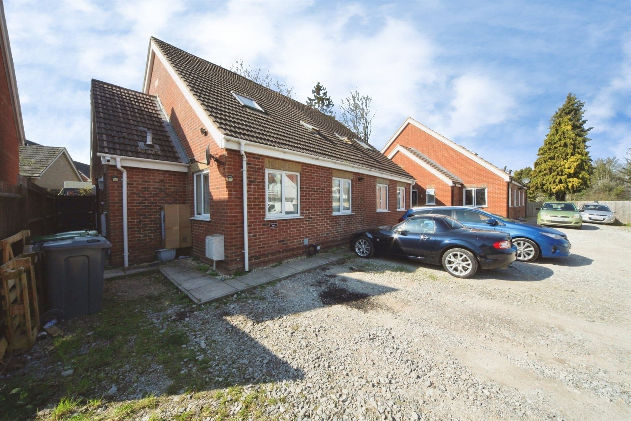 Property at Chester Mews, Luton