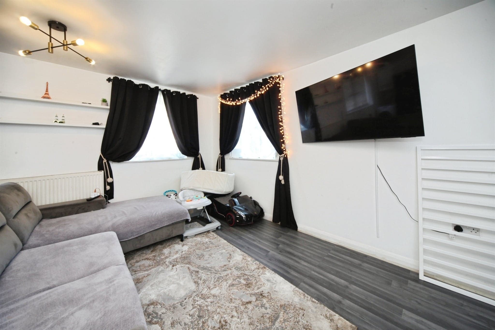 Property at Chester Mews, Luton