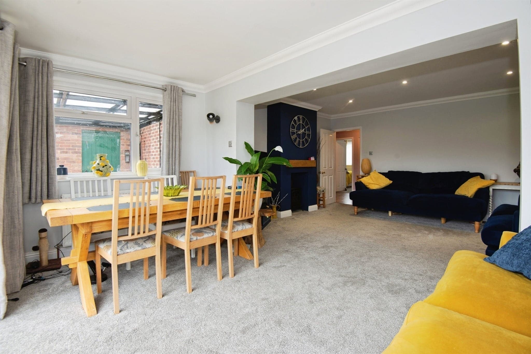 Property at Trees Avenue, Hughenden Valley, High Wycombe