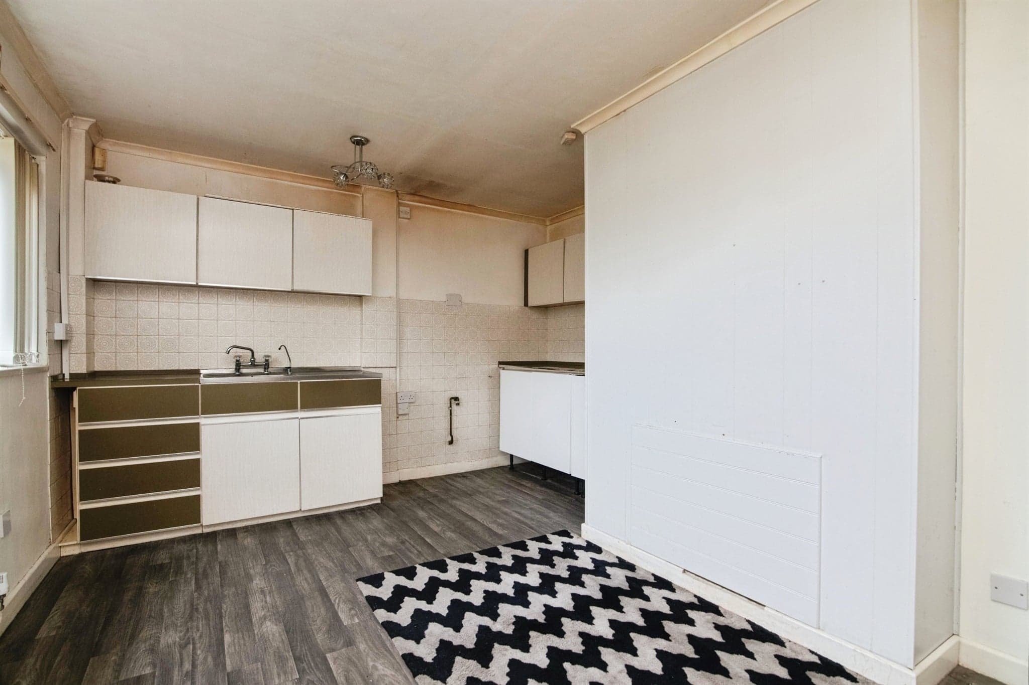Property at Farhill Close, West Bromwich