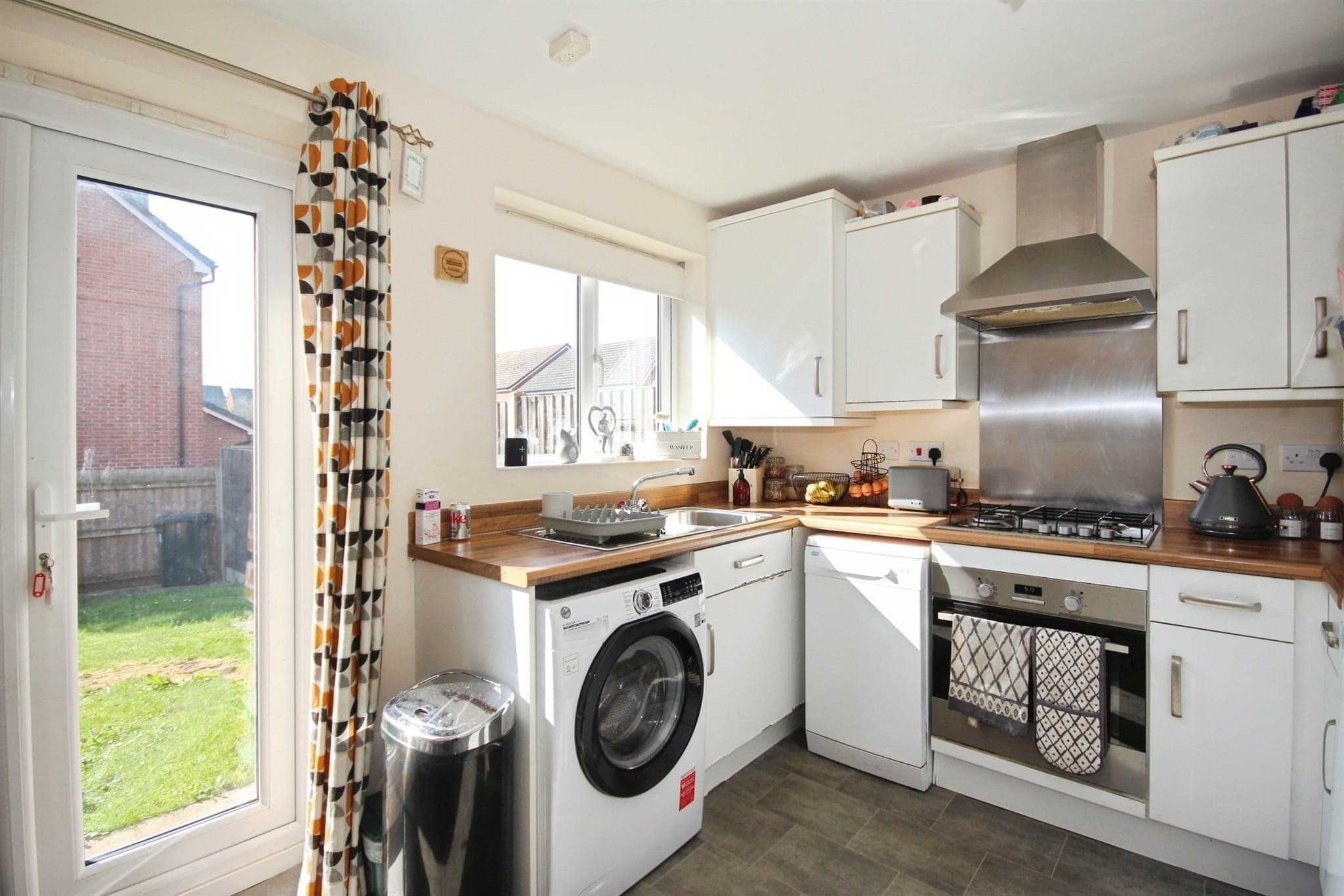 Property at Lancaster Way, Whitnash, Leamington Spa