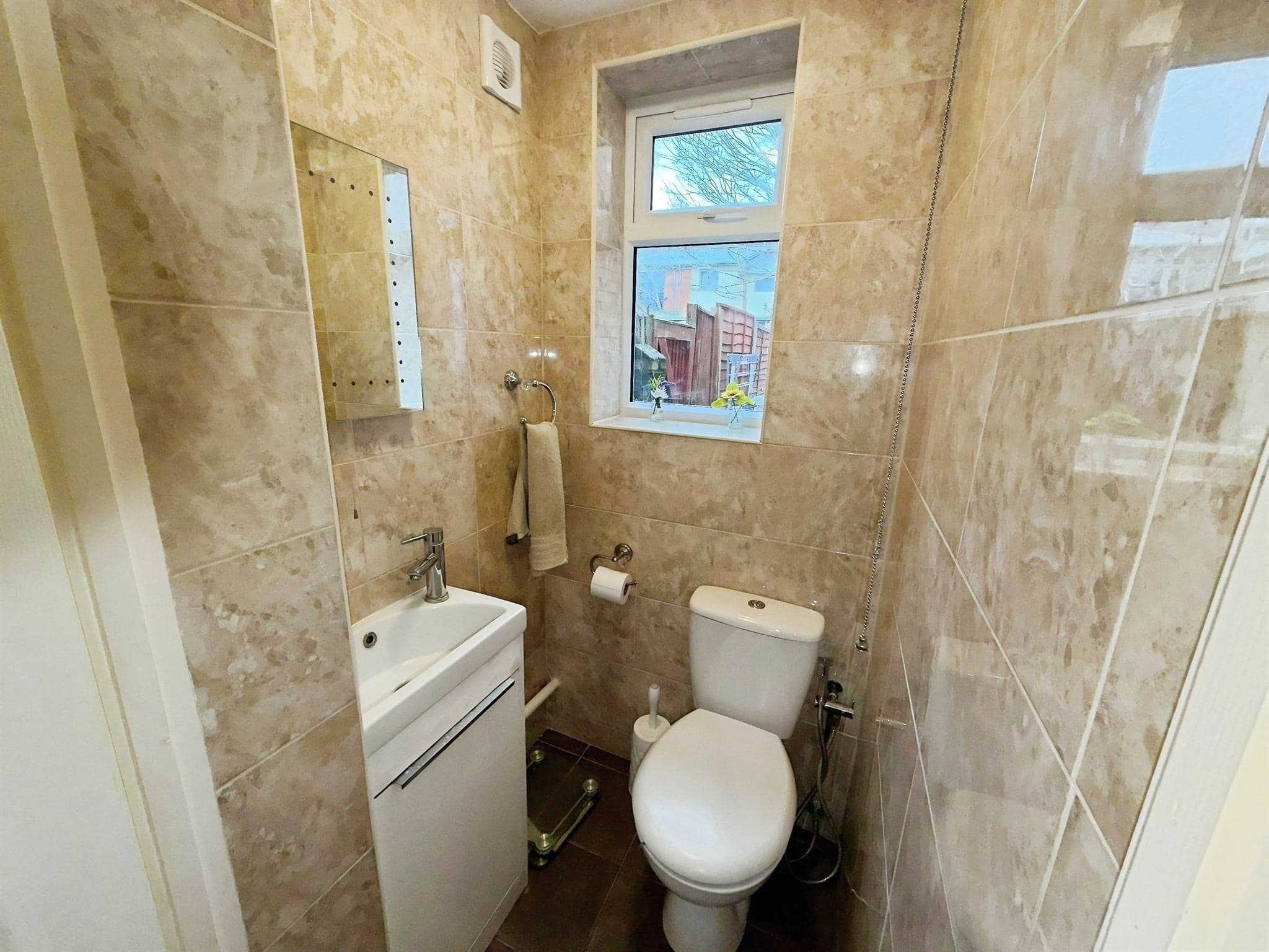 Property at Cassiobridge Road, Watford