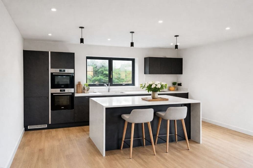 Property at Dowlands Bungalows, Smallfield, Horley