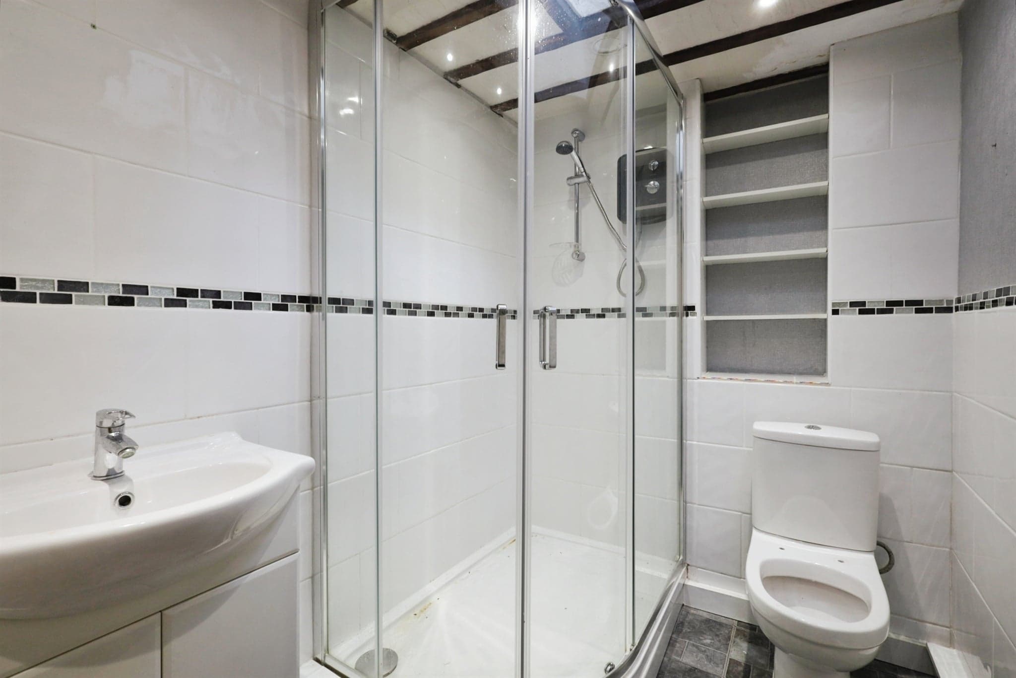 Property at Jacksons Place, Colemans Hatch, Hartfield