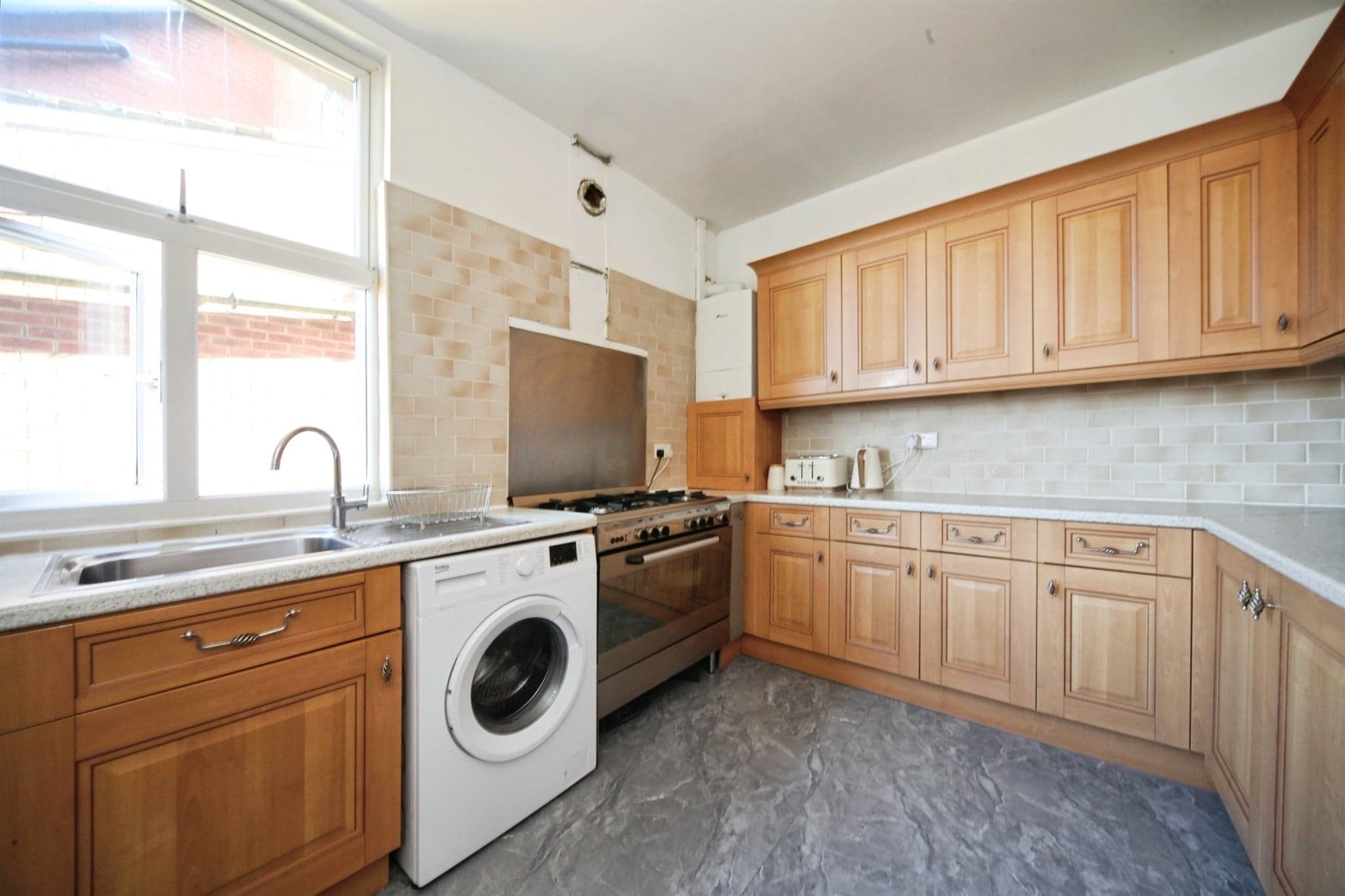 Property at Ashburnham Road, Luton