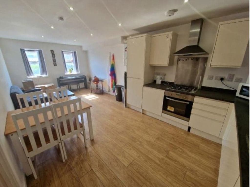 Property at Old Bedford Road, Luton