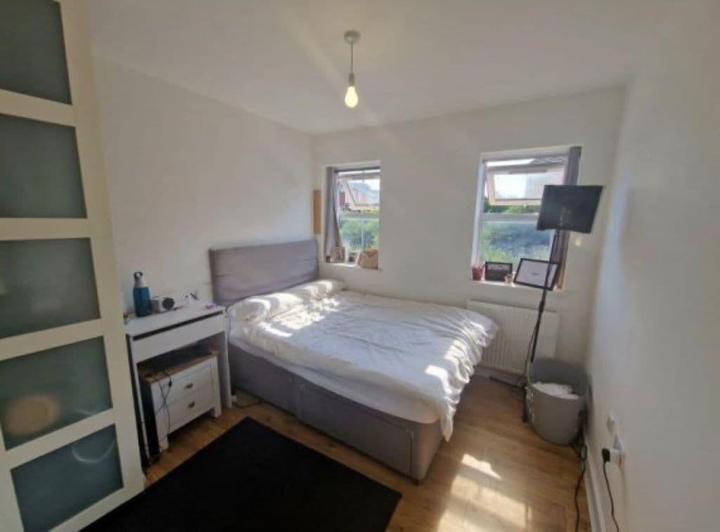 Property at Old Bedford Road, Luton