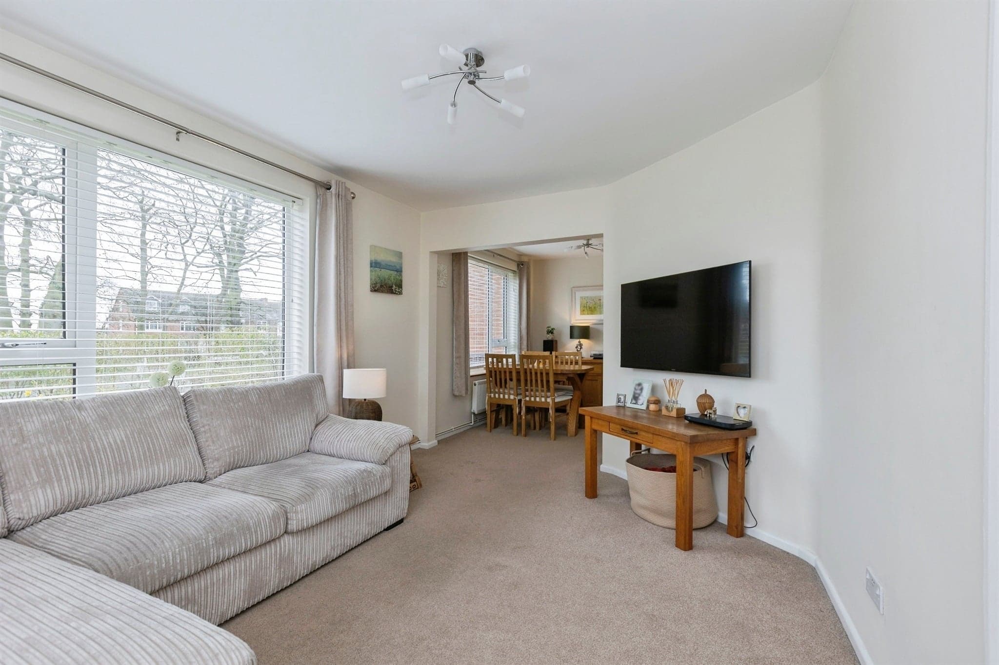 Property at Spinney Avenue, Countesthorpe, Leicester