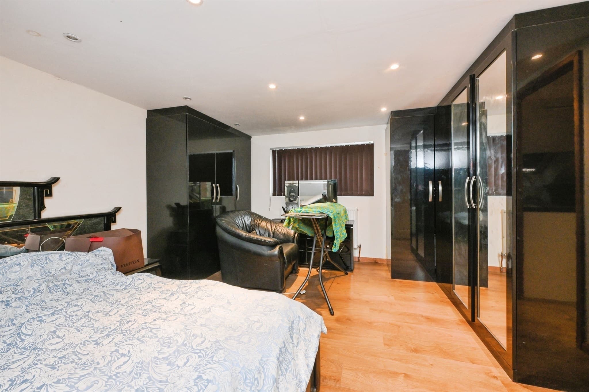Property at Lincoln Court, Borehamwood