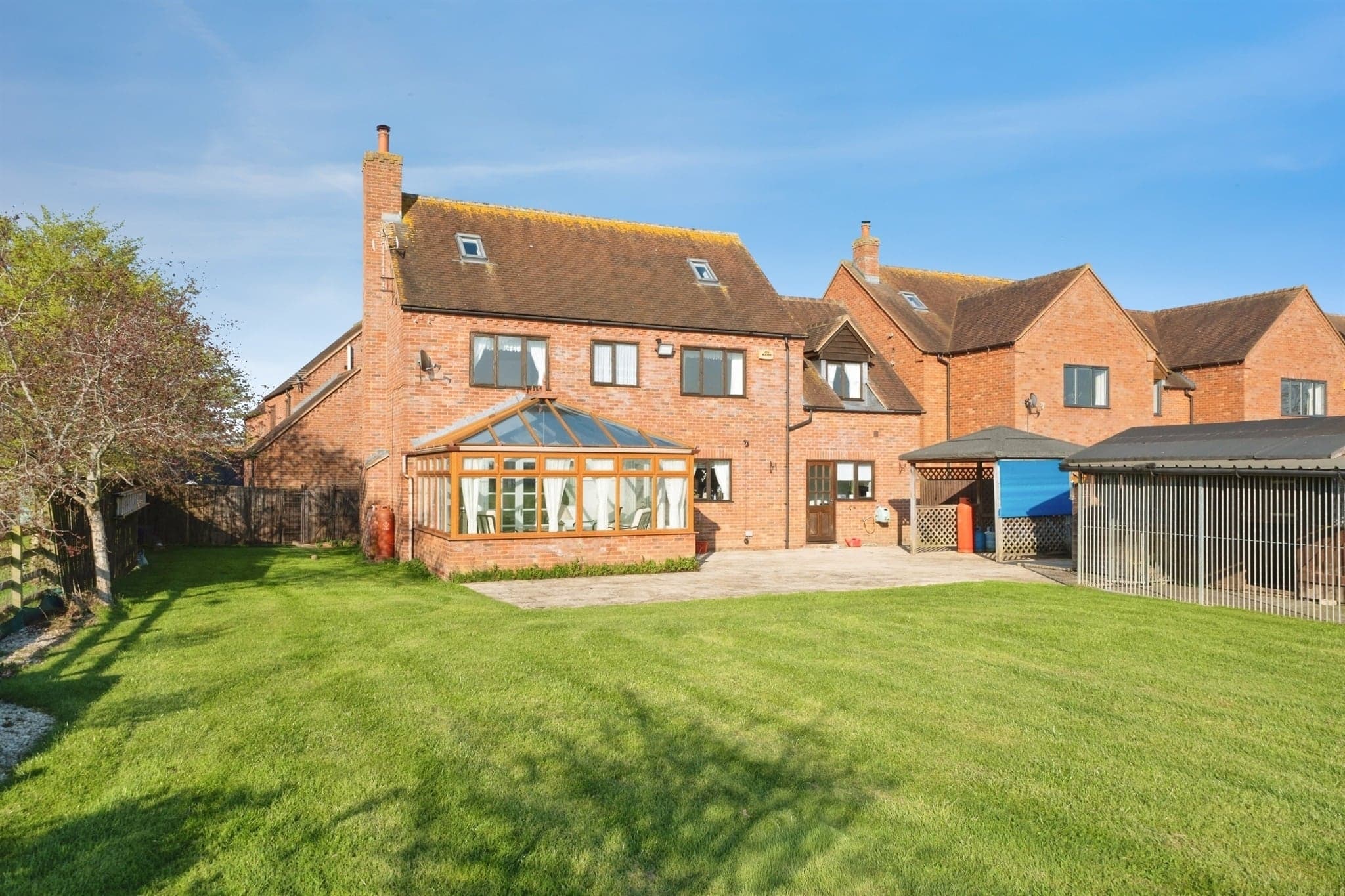 Property at Horseshoes Close, Grendon Underwood, Aylesbury