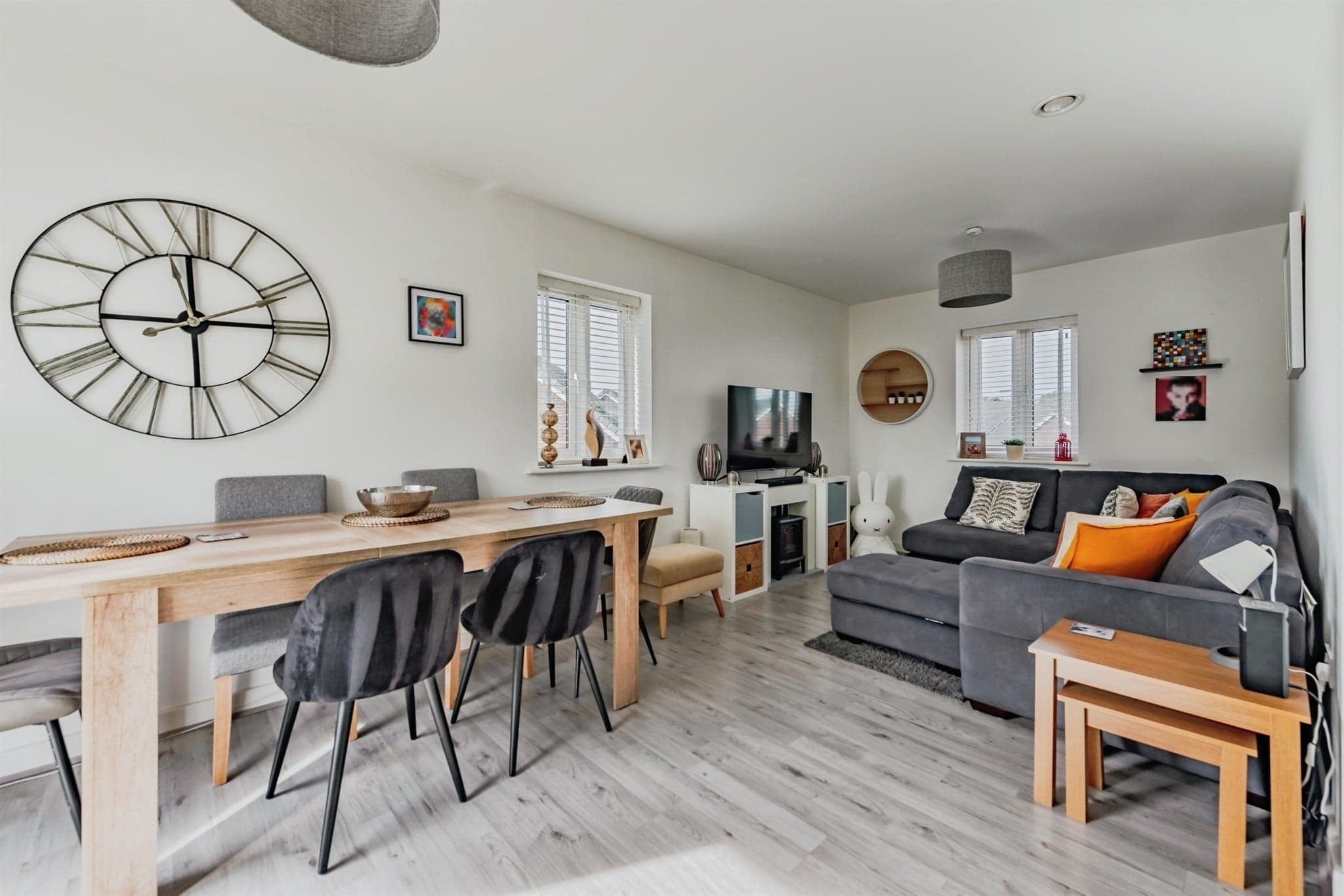 Property at Foxglove Drive, Crawley