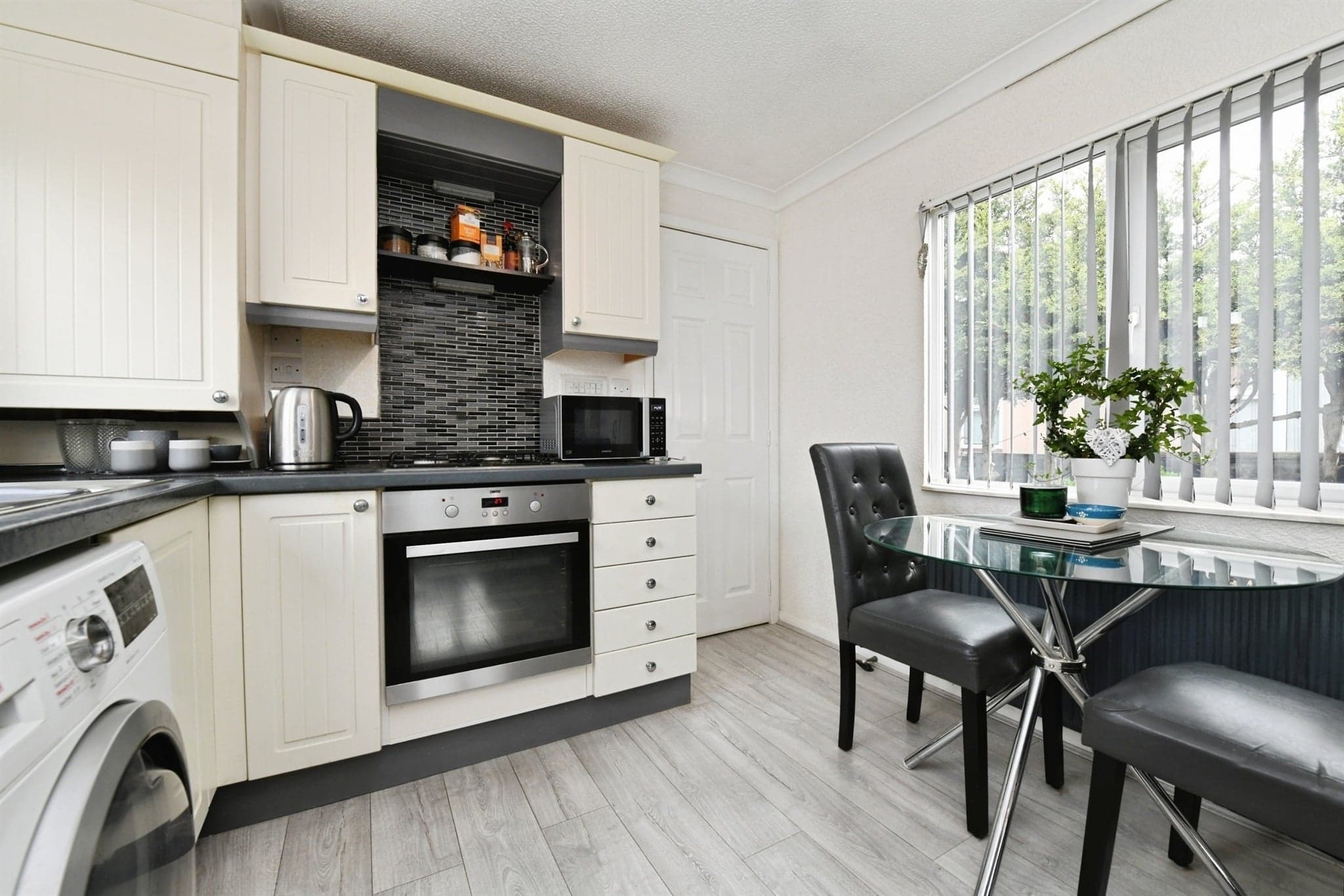 Property at Kingsmans Farm Road, Hullbridge, Hockley