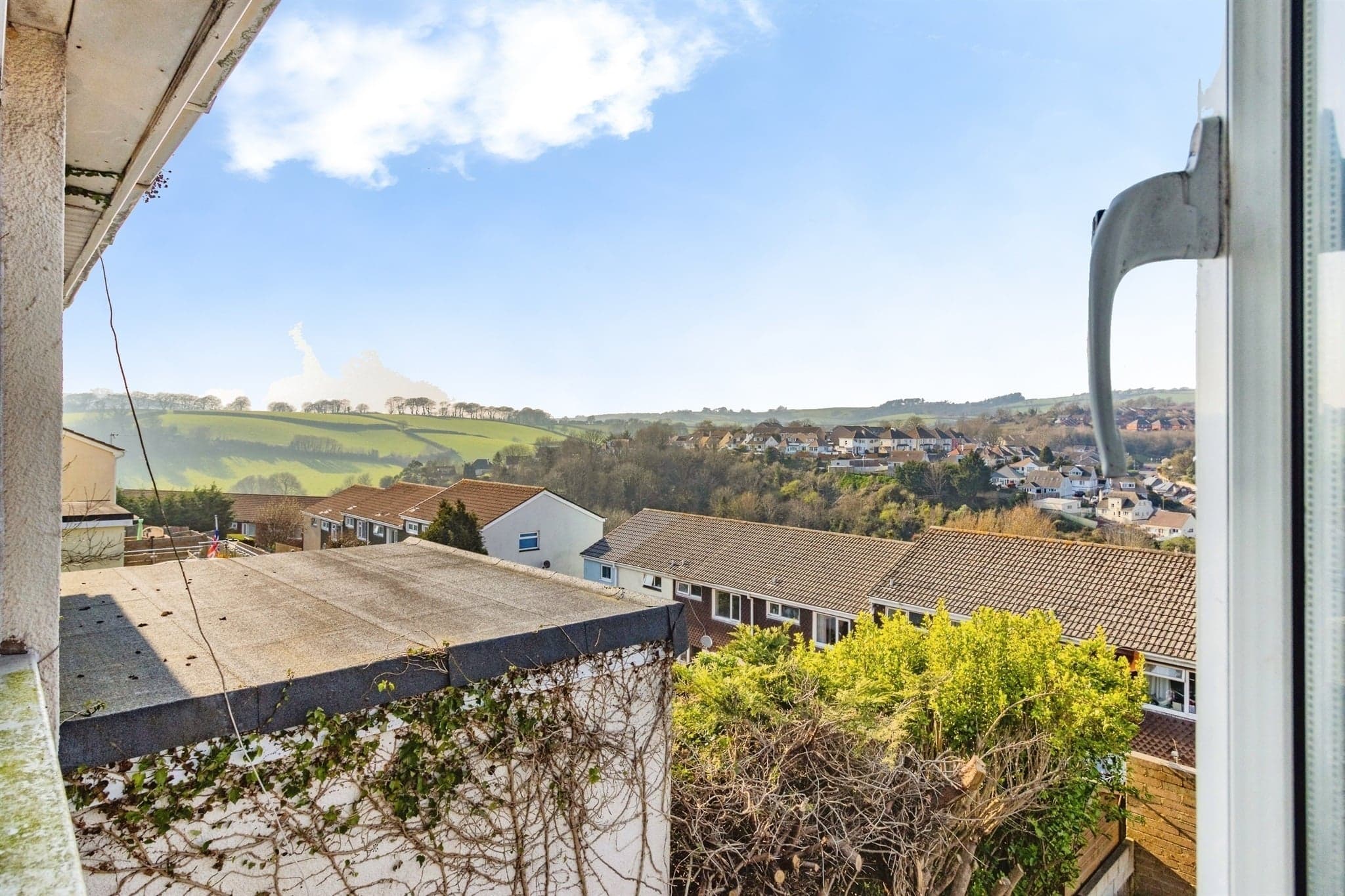 Property at Westleat Avenue, Paignton