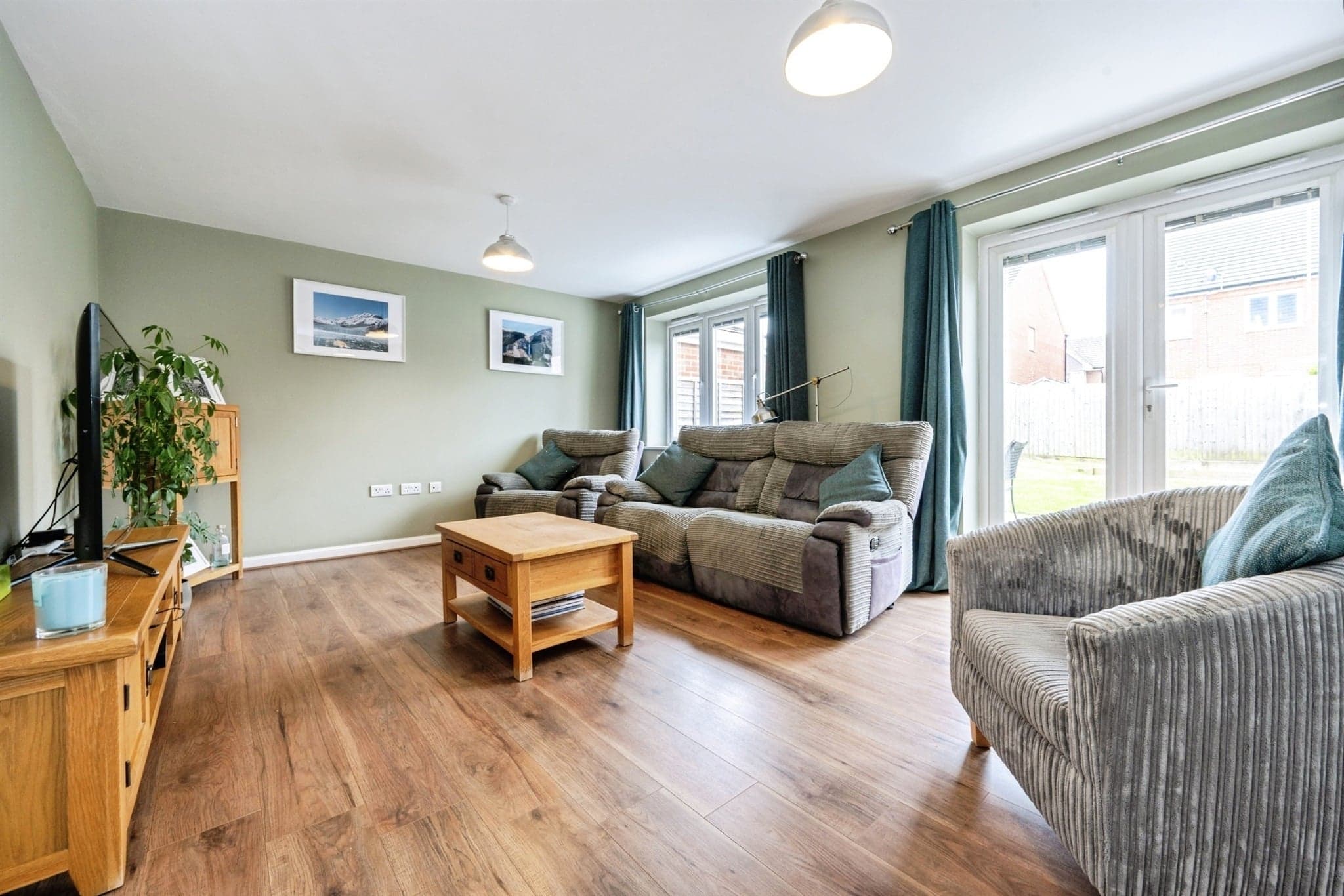Property at Parrott Grove, Marston Moretaine, Bedford