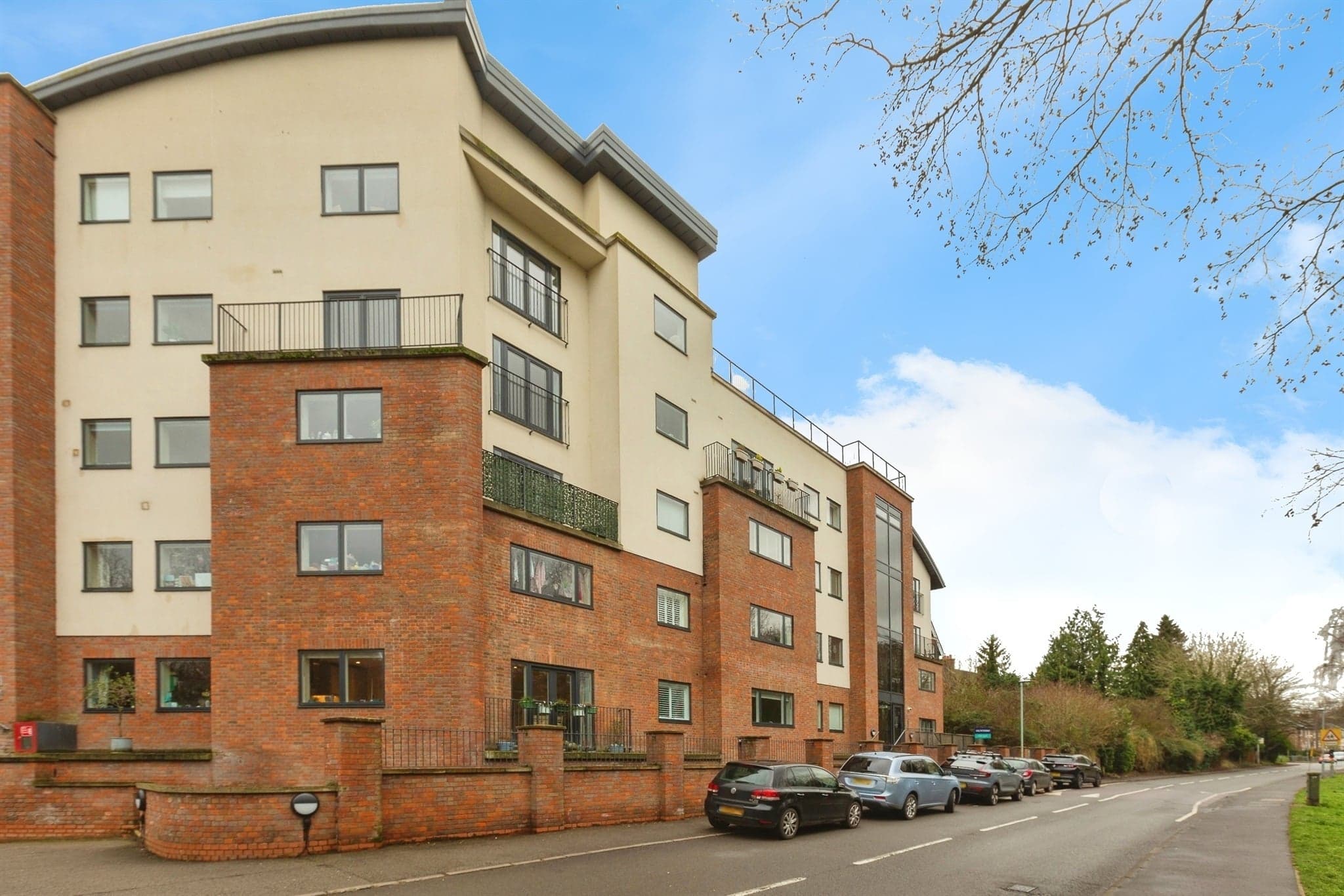 Property at Brook Street, Tring