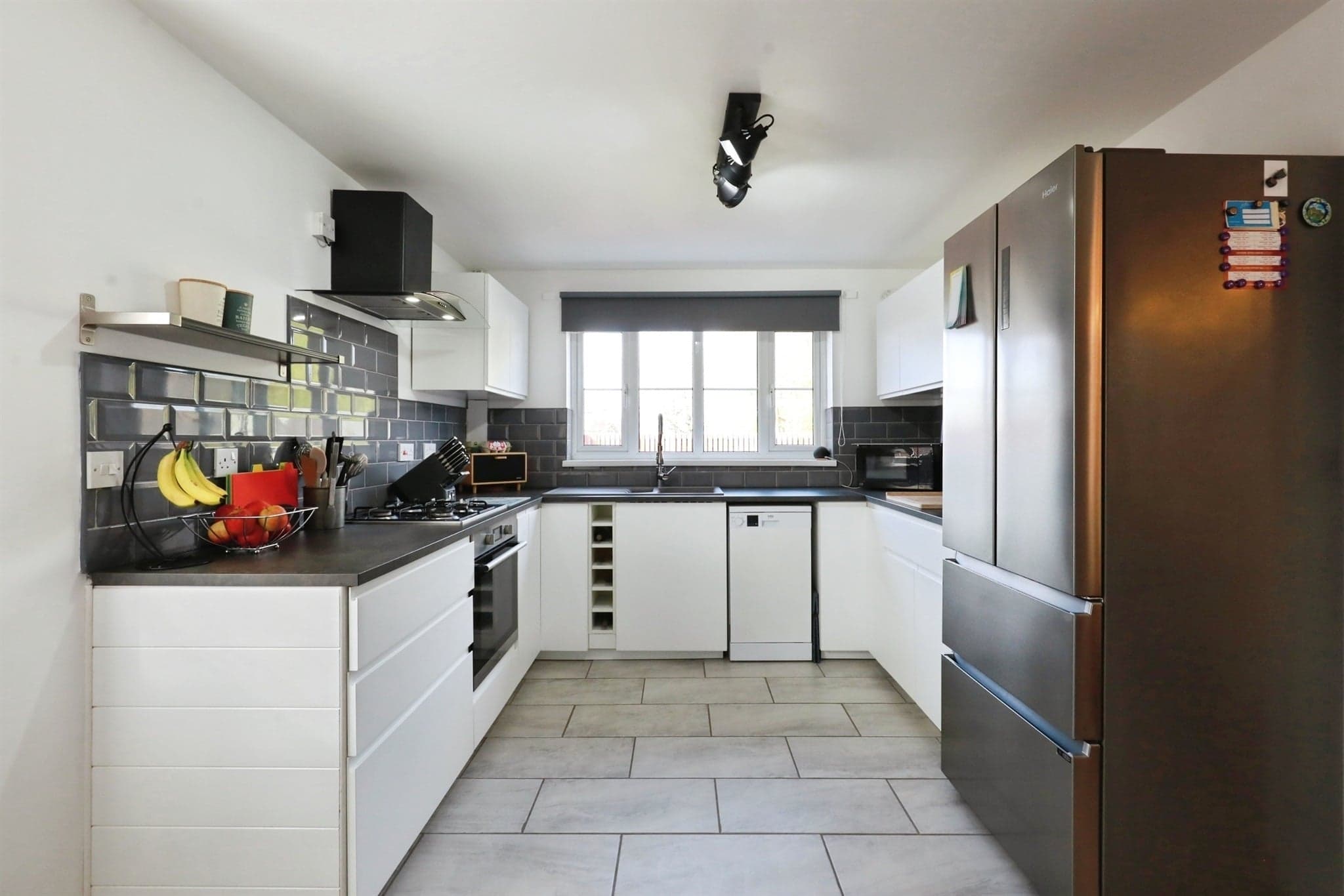 Property at Farrington Close, Wellesbourne, Warwick