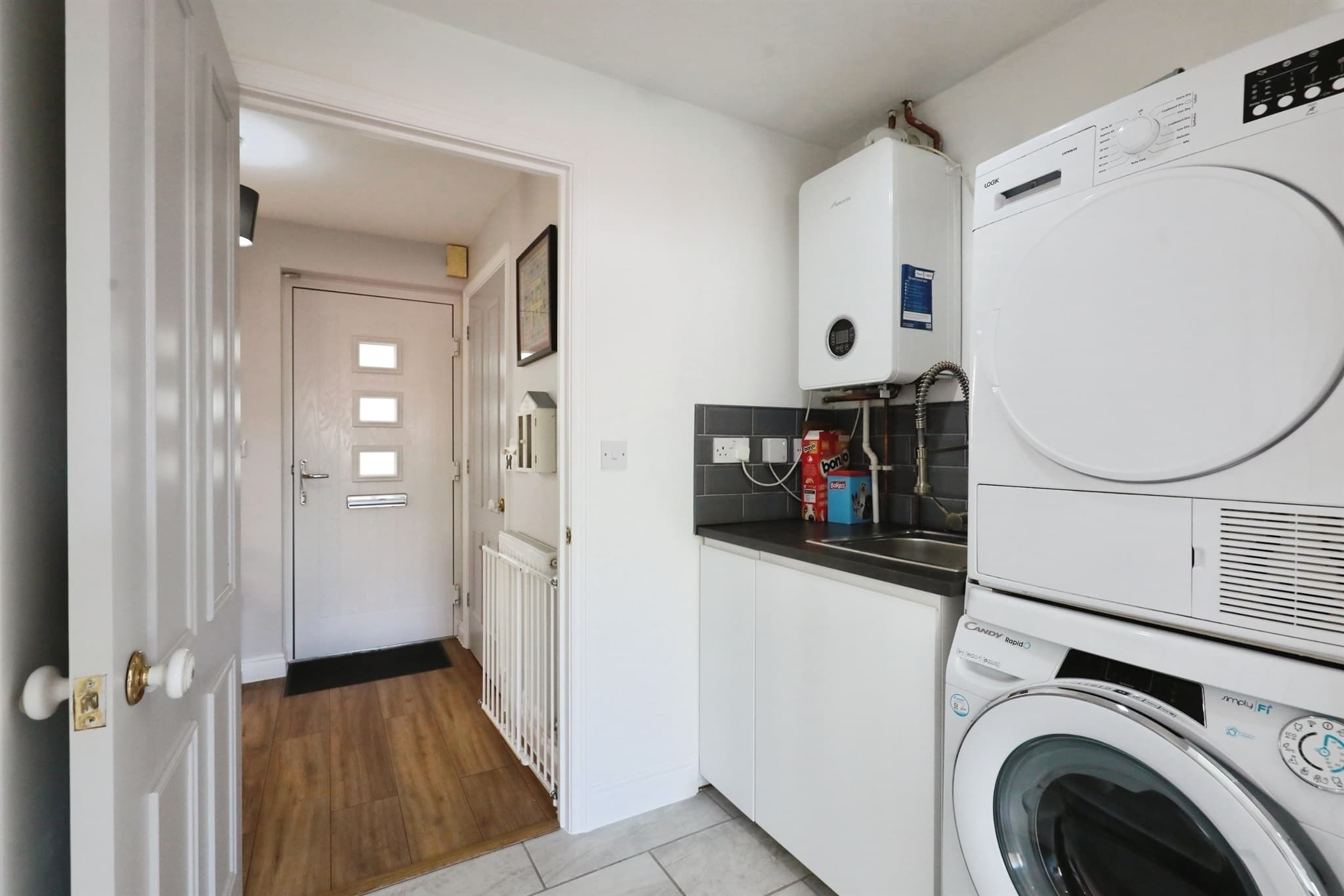 Property at Farrington Close, Wellesbourne, Warwick