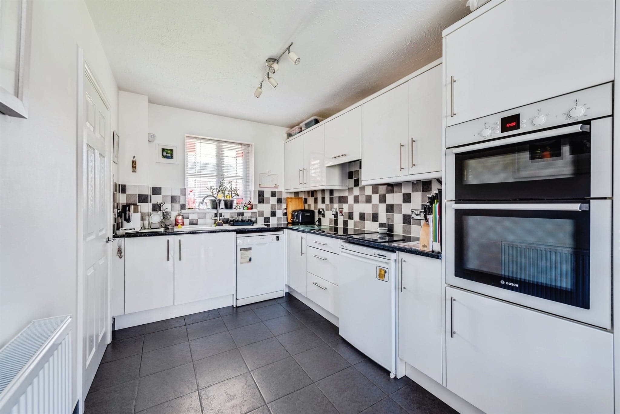 Property at Capesthorne Drive, Swindon