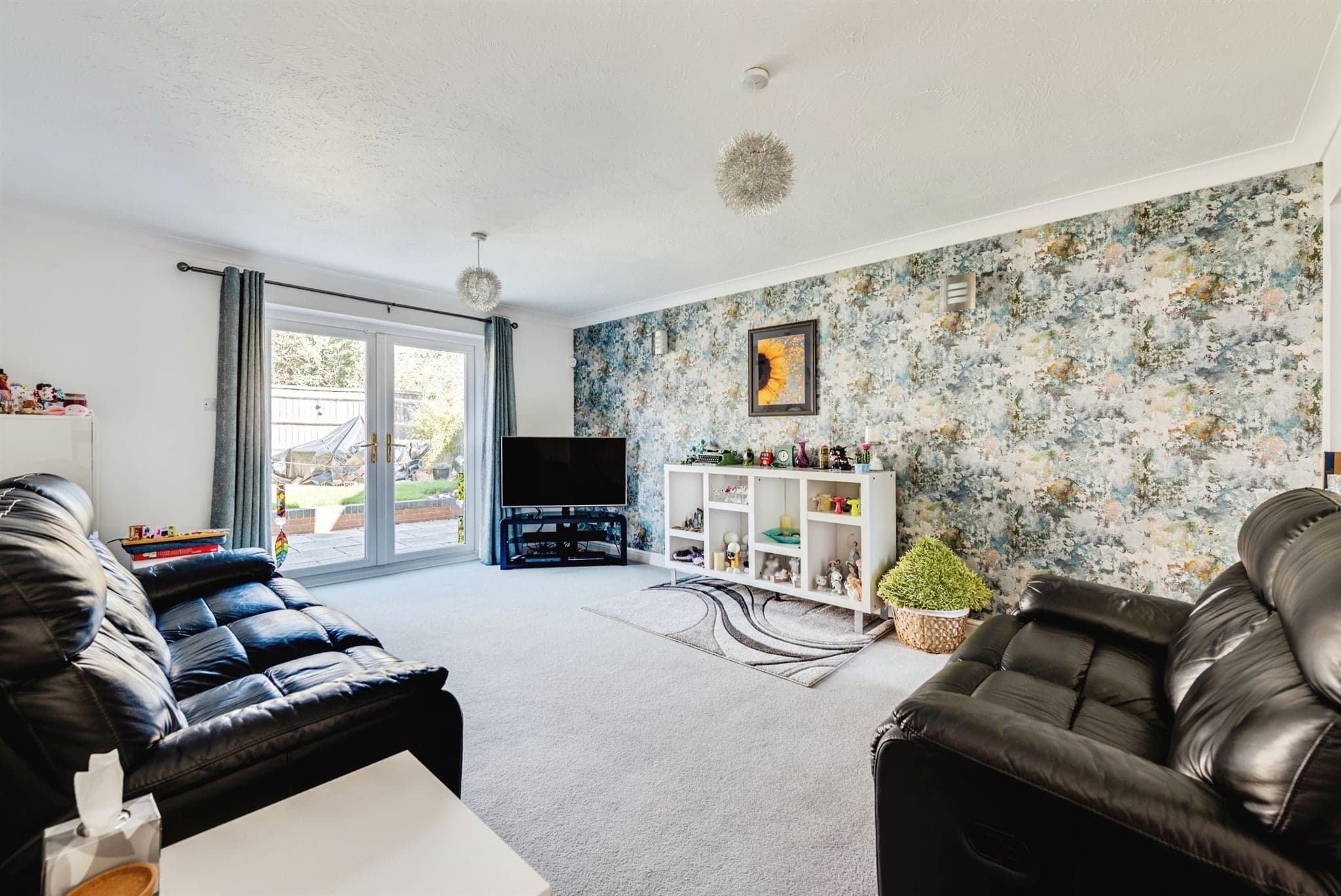 Property at Capesthorne Drive, Swindon