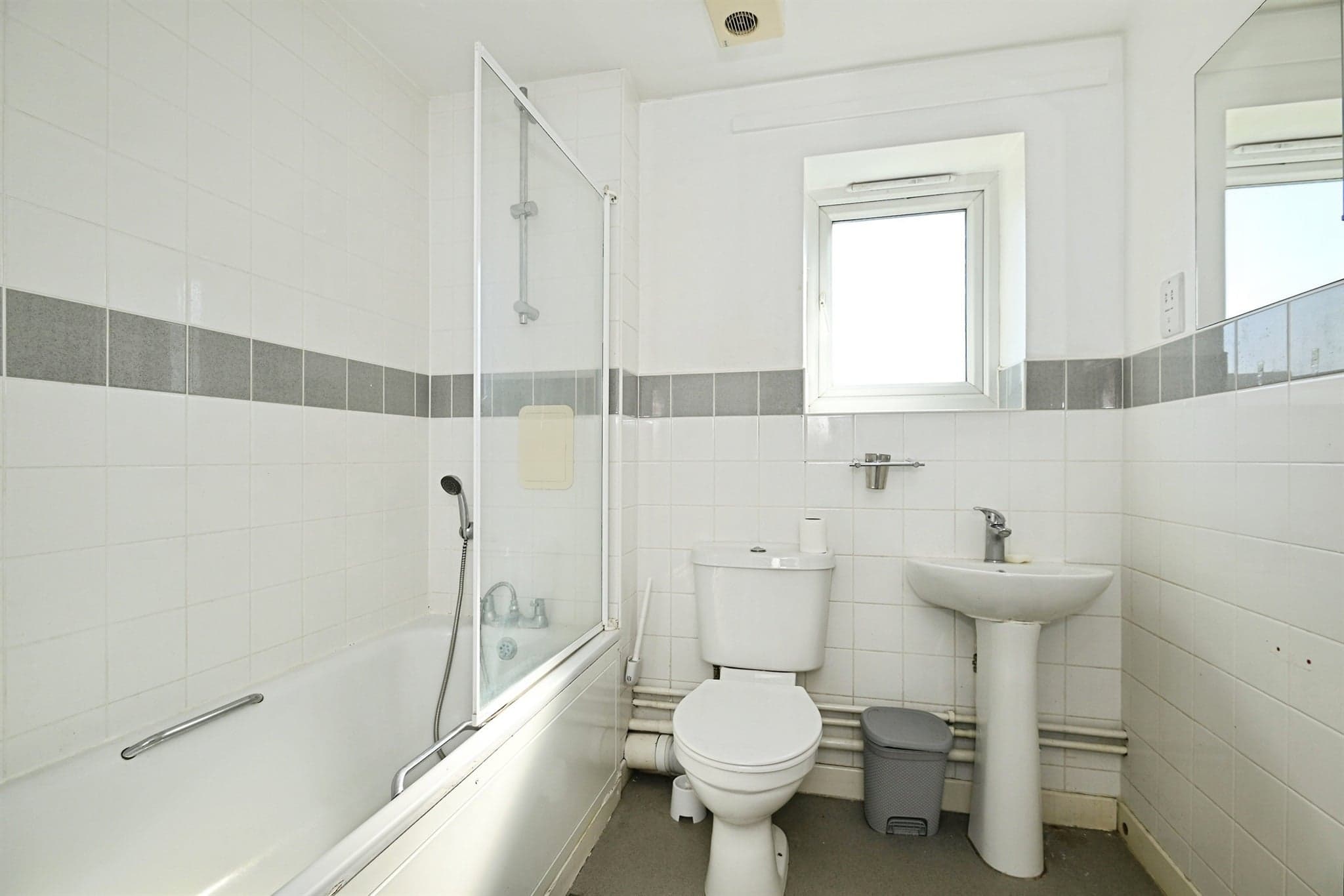 Property at High Street, Gillingham