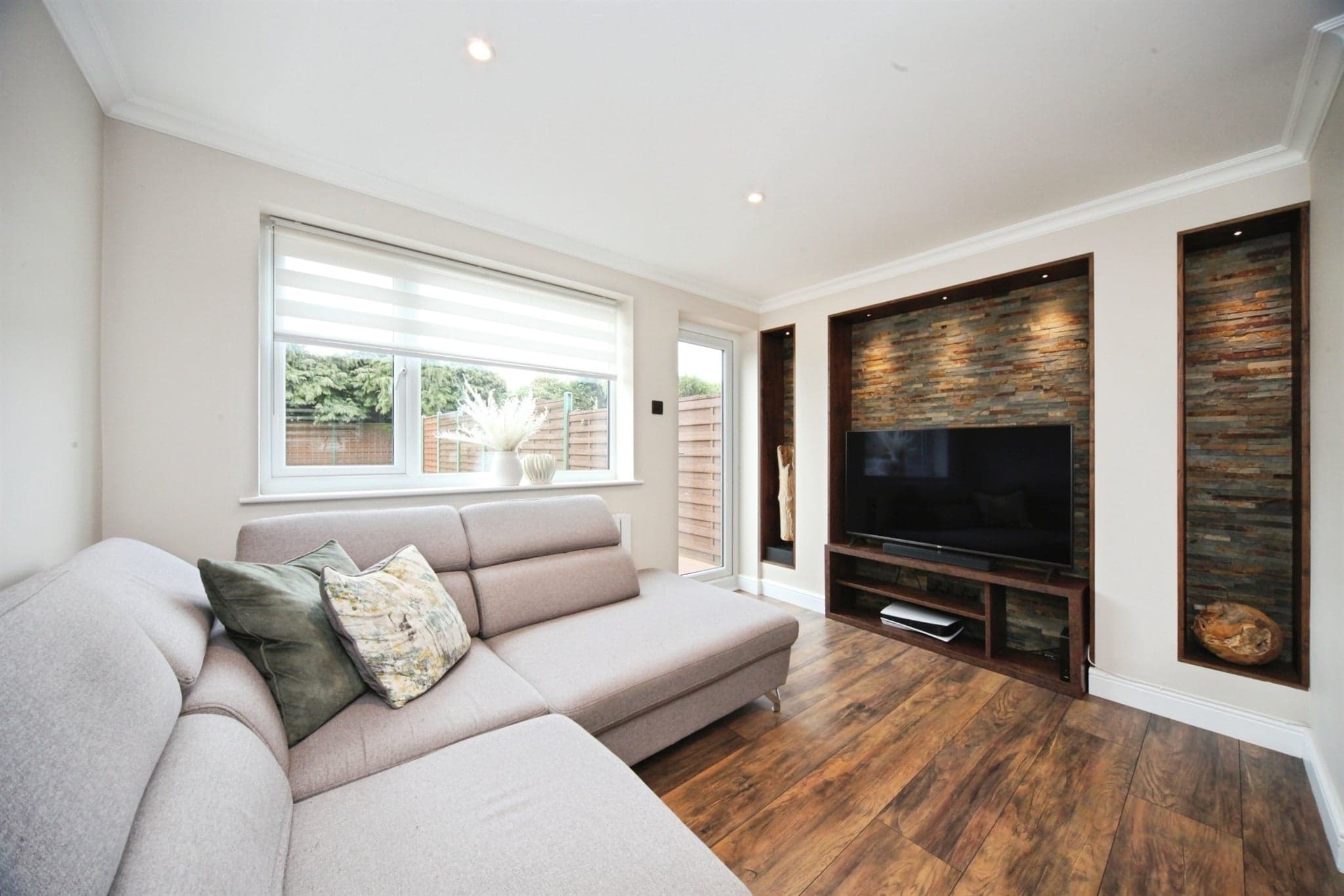 Property at Alfriston Close, Luton