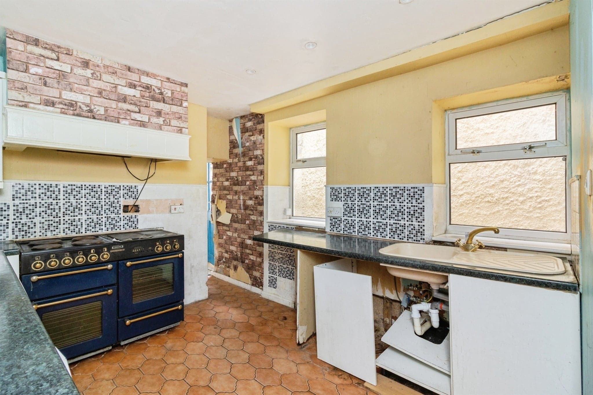 Property at Warren Road, Torquay