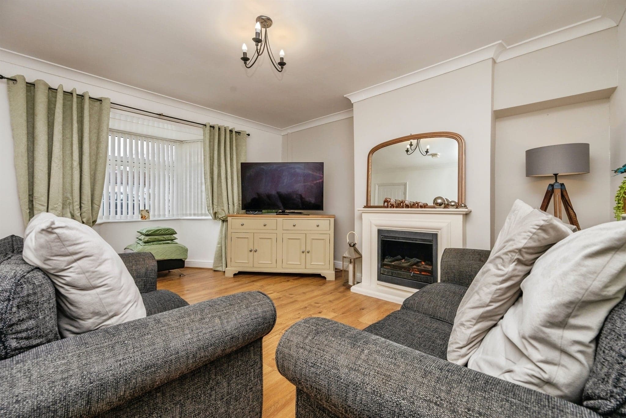 Property at Chells Grove, Birmingham