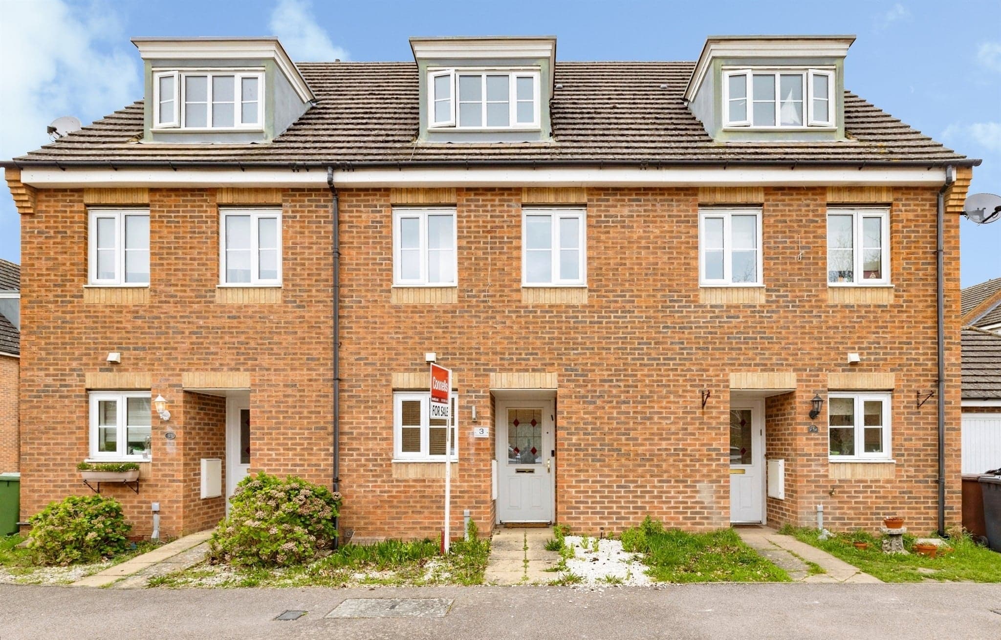 Property at Winthorpe Gardens, Borehamwood