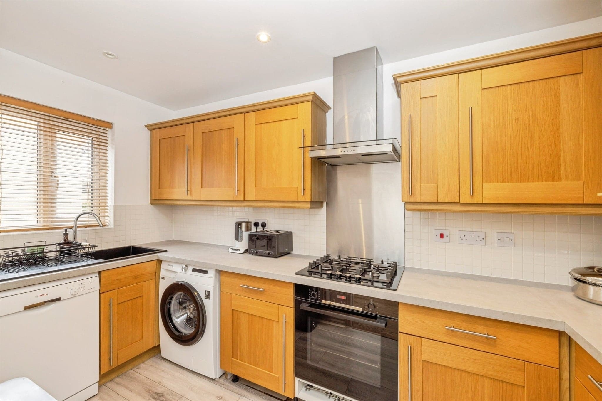 Property at Winthorpe Gardens, Borehamwood