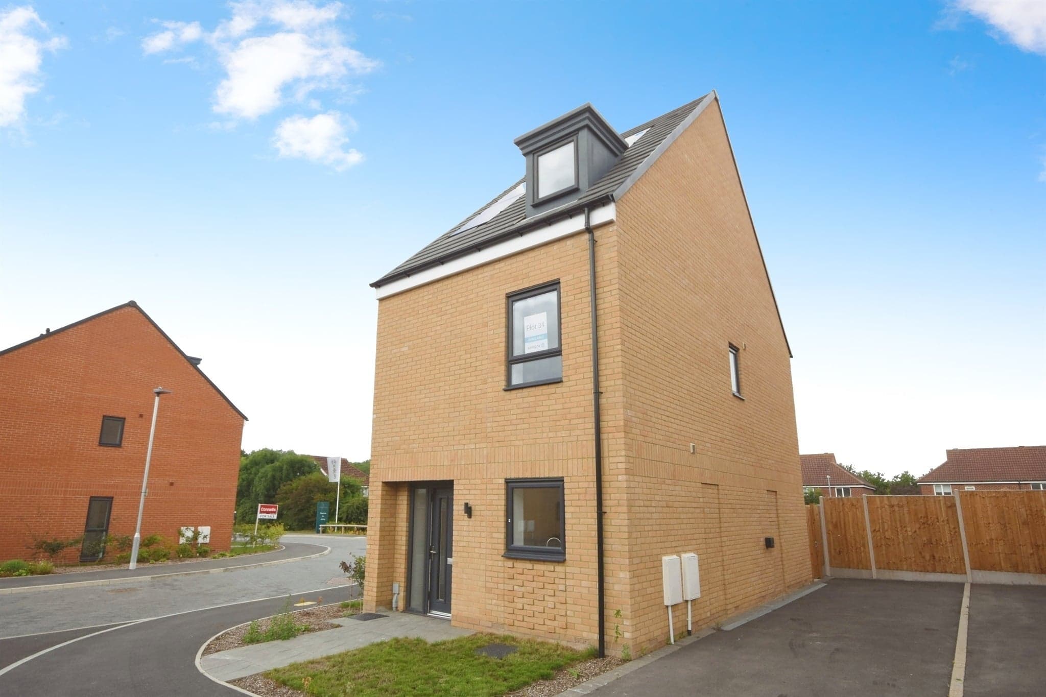 Property at Ghyllgrove Close, Basildon