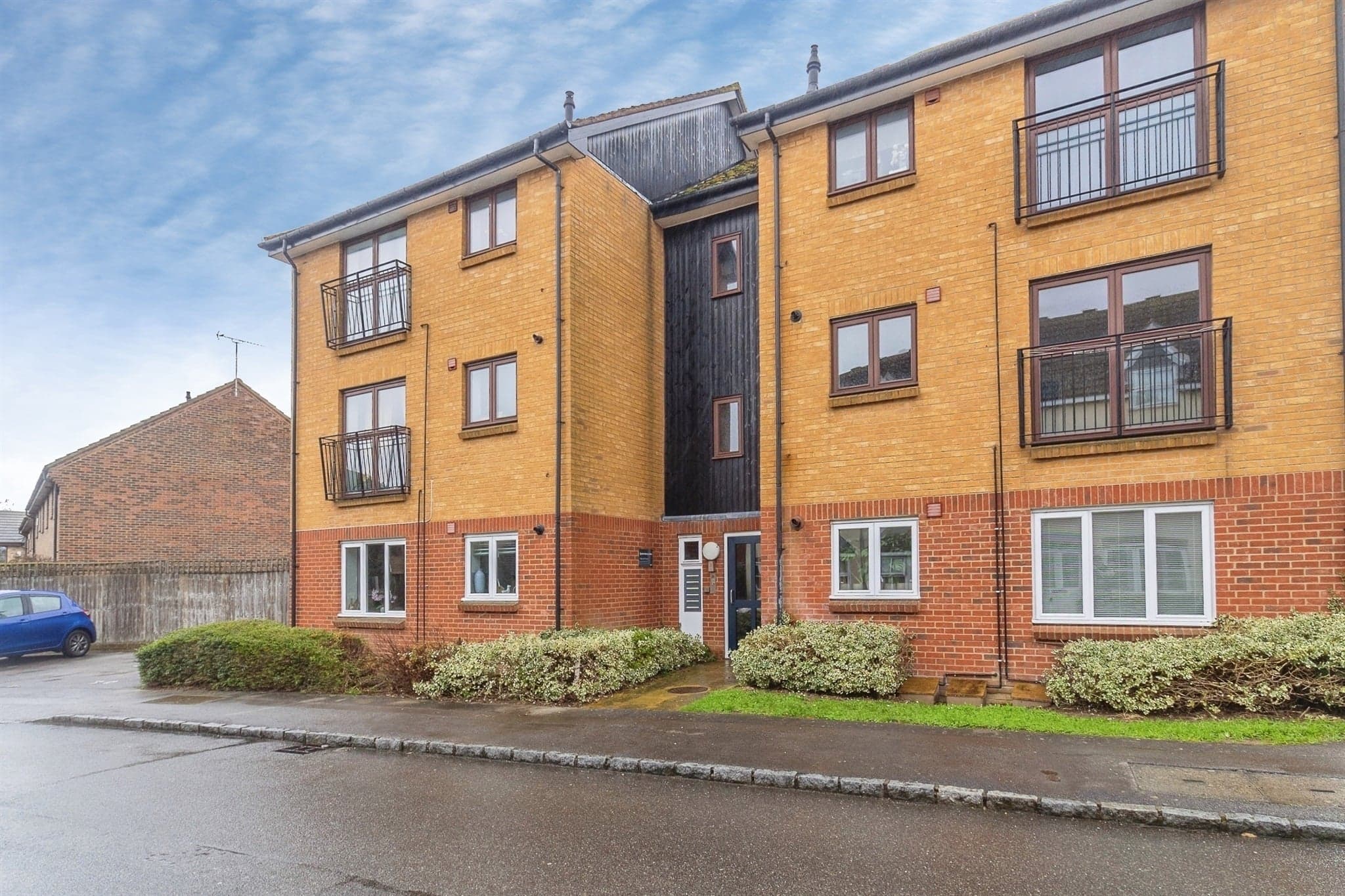 Property at Queensbury Lane, Monkston Park, Milton Keynes