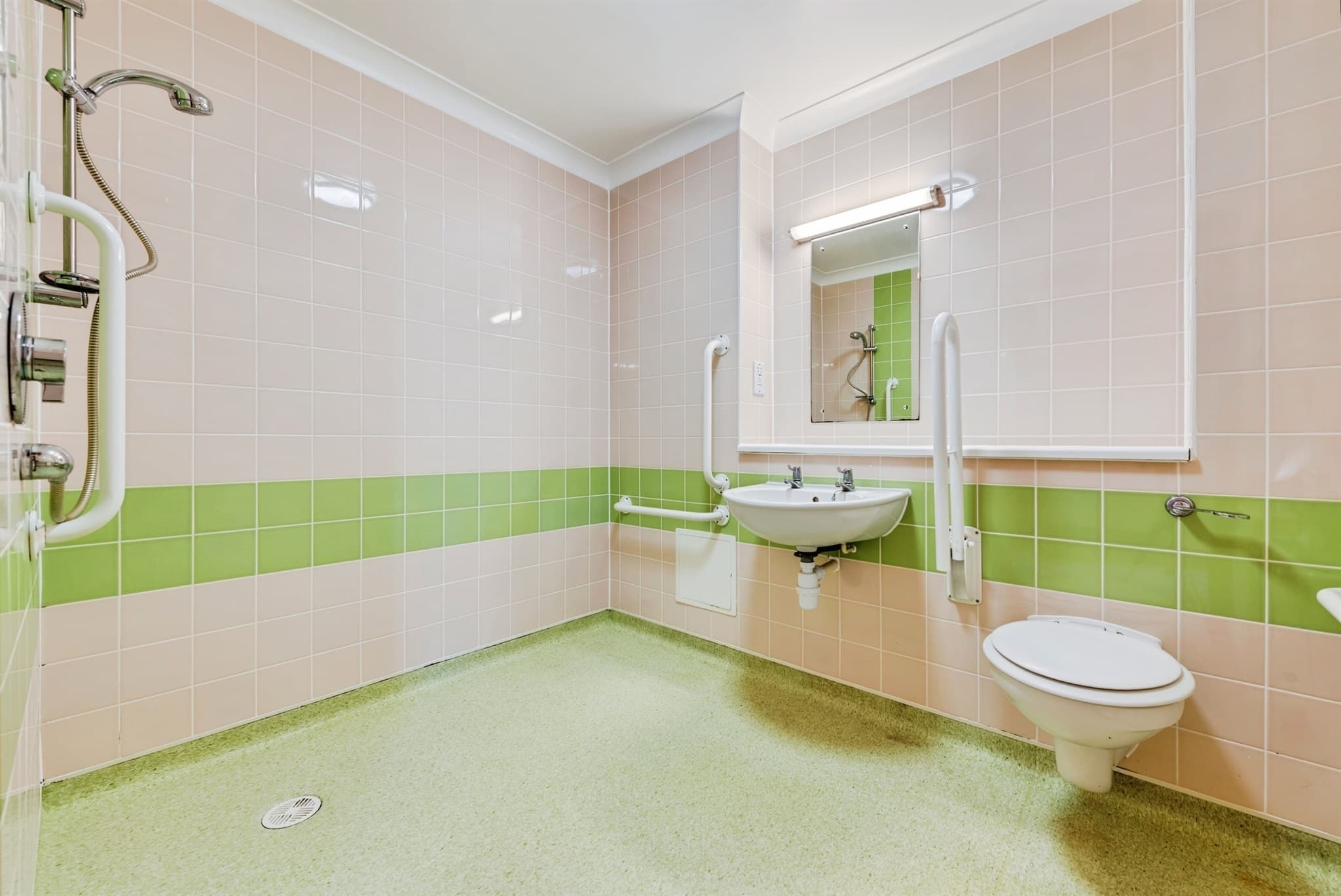 Property at Guernsey Lane, Swindon