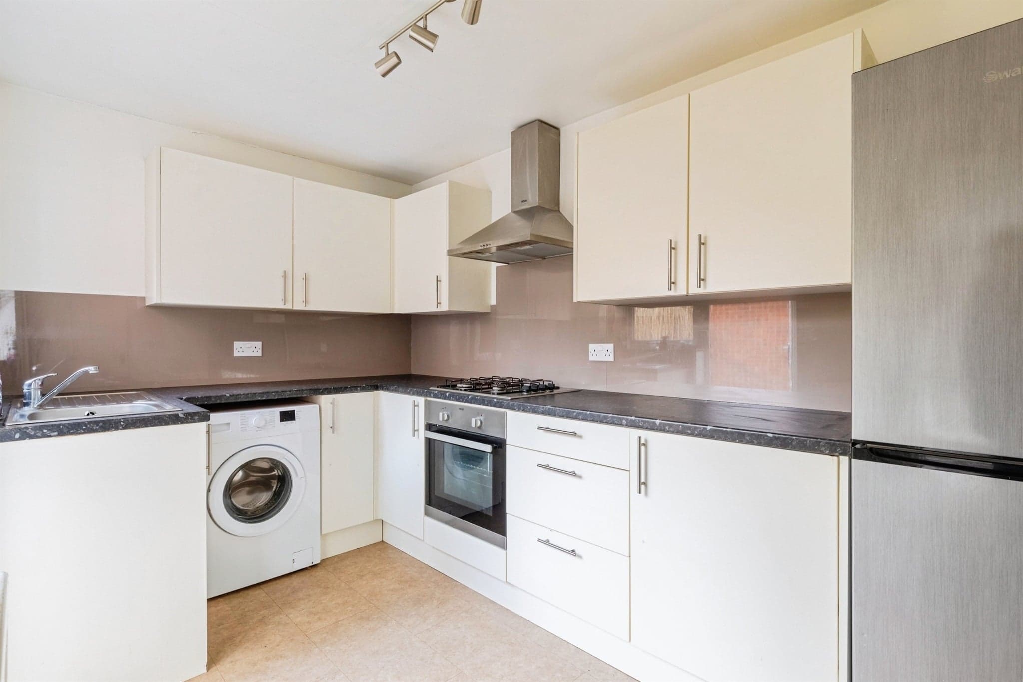 Property at Yardley Close, Warwick