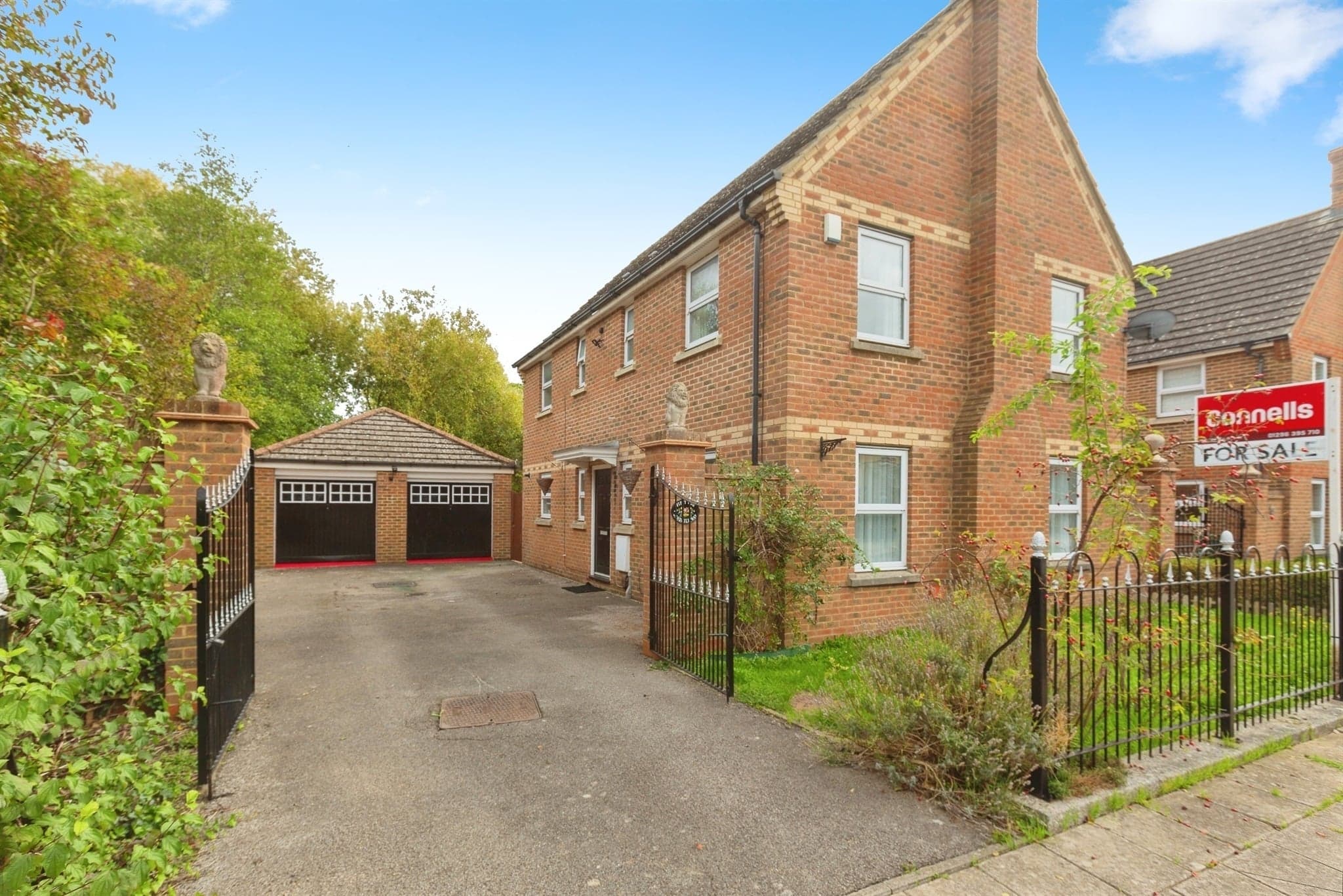 Property at Sandhill Way, Aylesbury