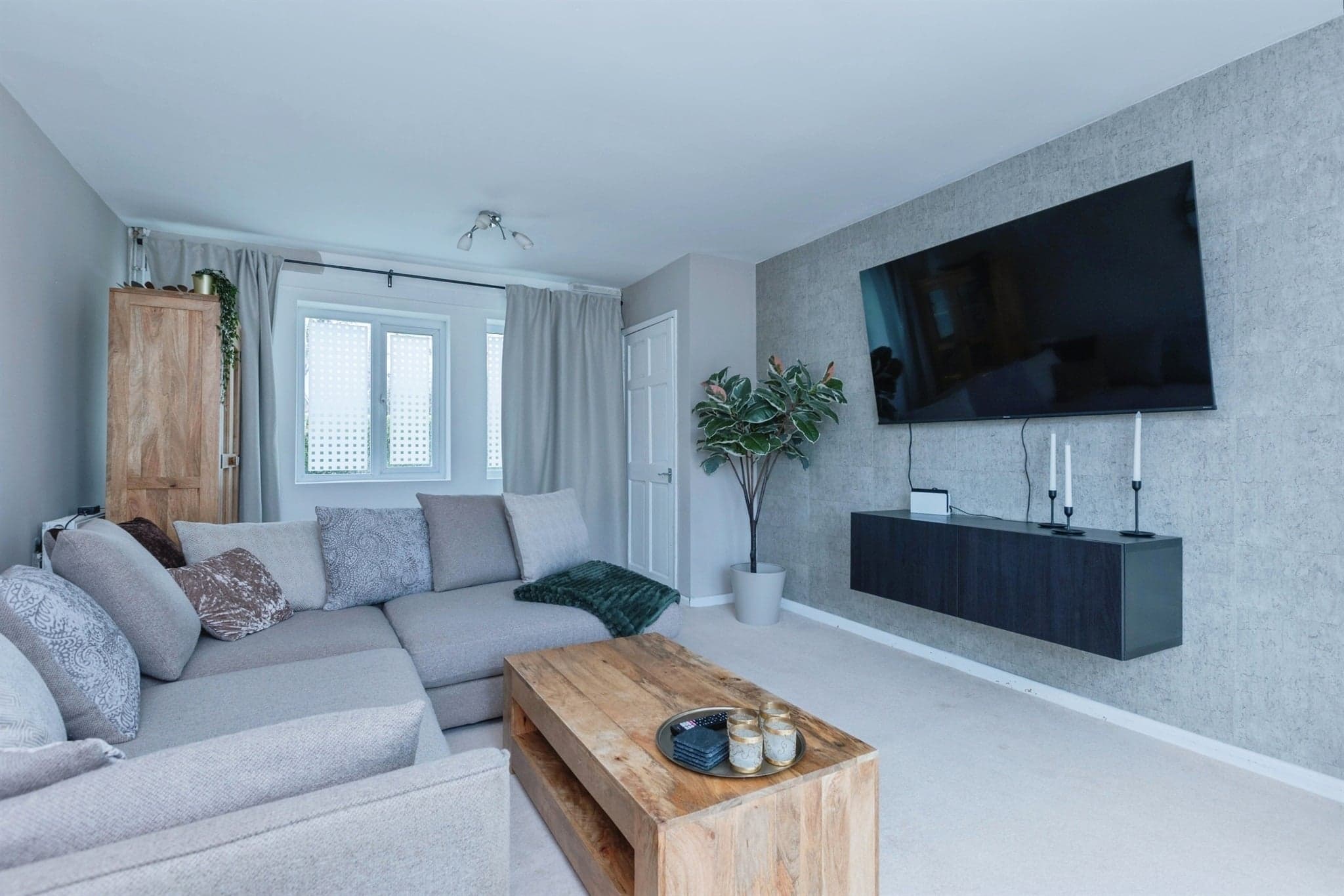 Property at Queens Drive, Enderby, Leicester