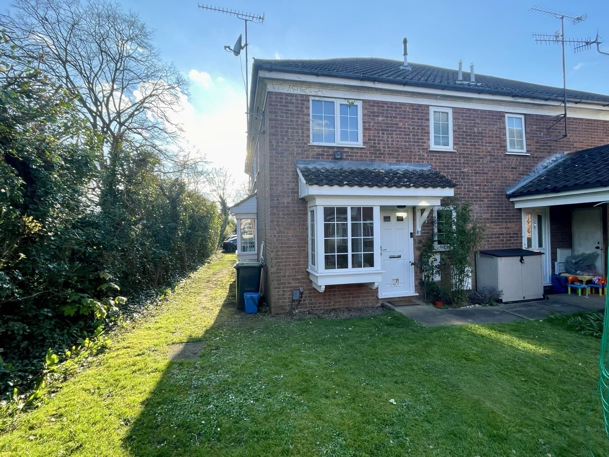 Property at Milverton Green, Luton