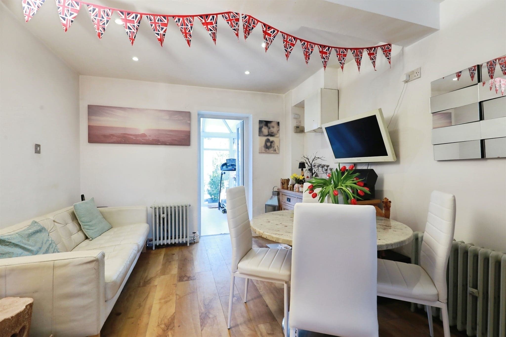 Property at Hammond Green, Wellesbourne, Warwick