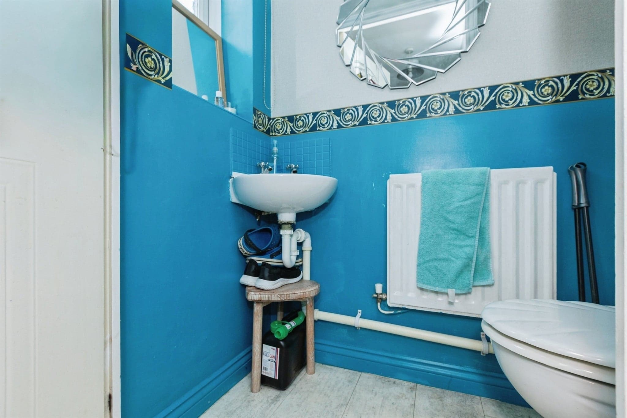 Property at Grange Close, Leicester