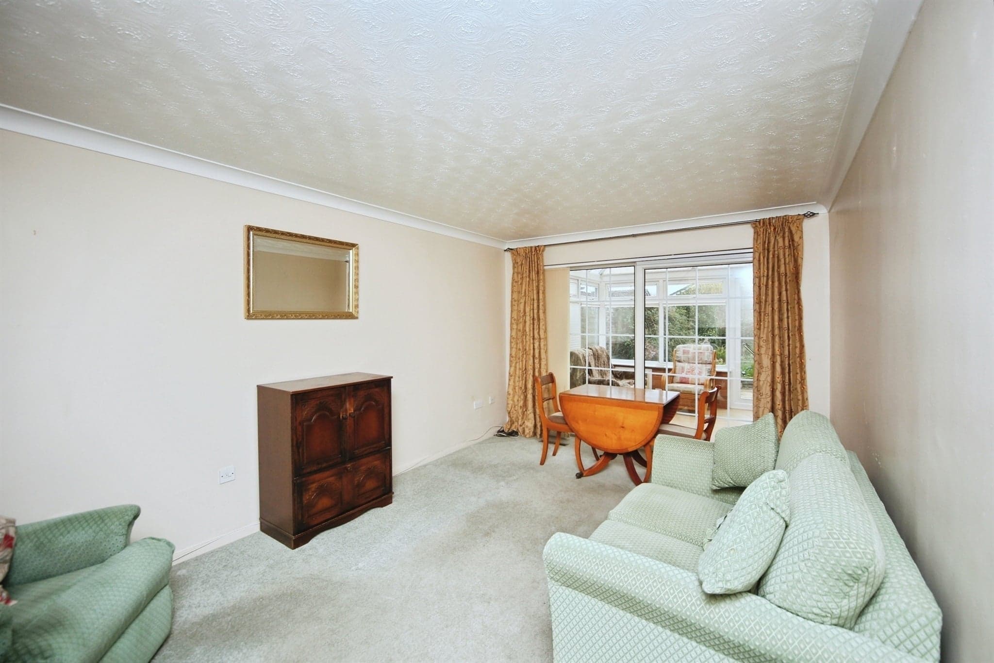 Property at Dovehouse Drive, Wellesbourne, Warwick