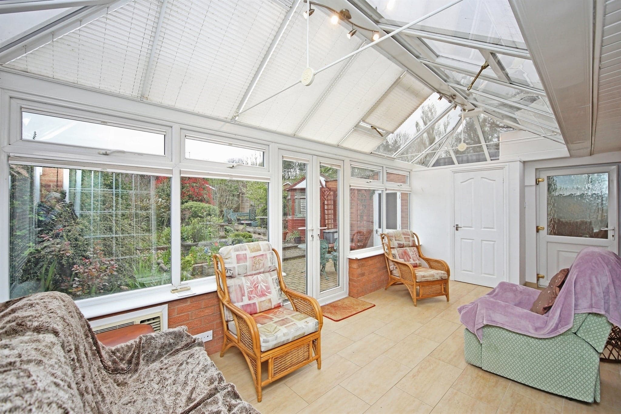 Property at Dovehouse Drive, Wellesbourne, Warwick