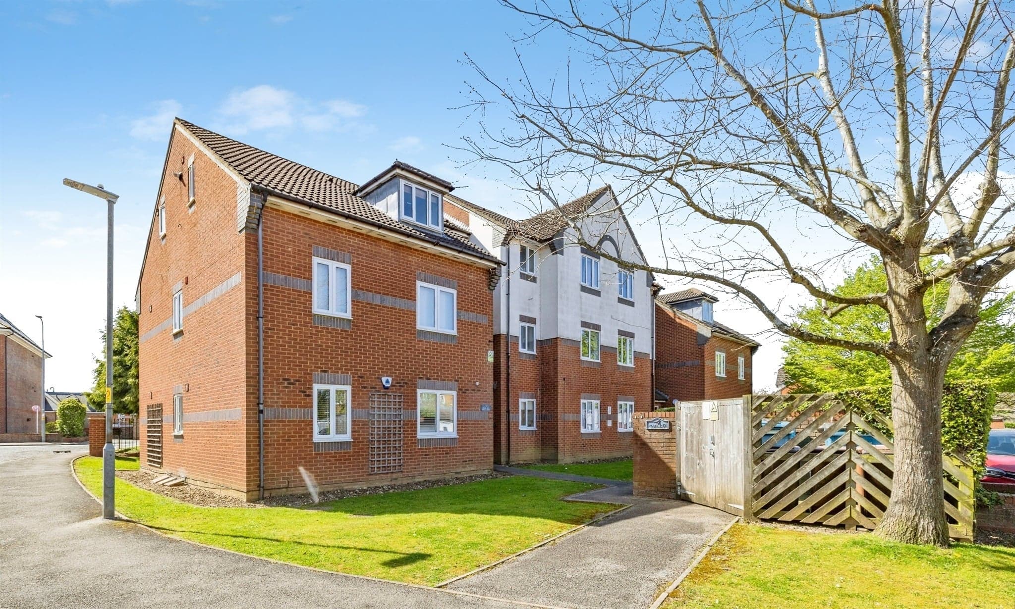 Property at Siskin Close, Bushey
