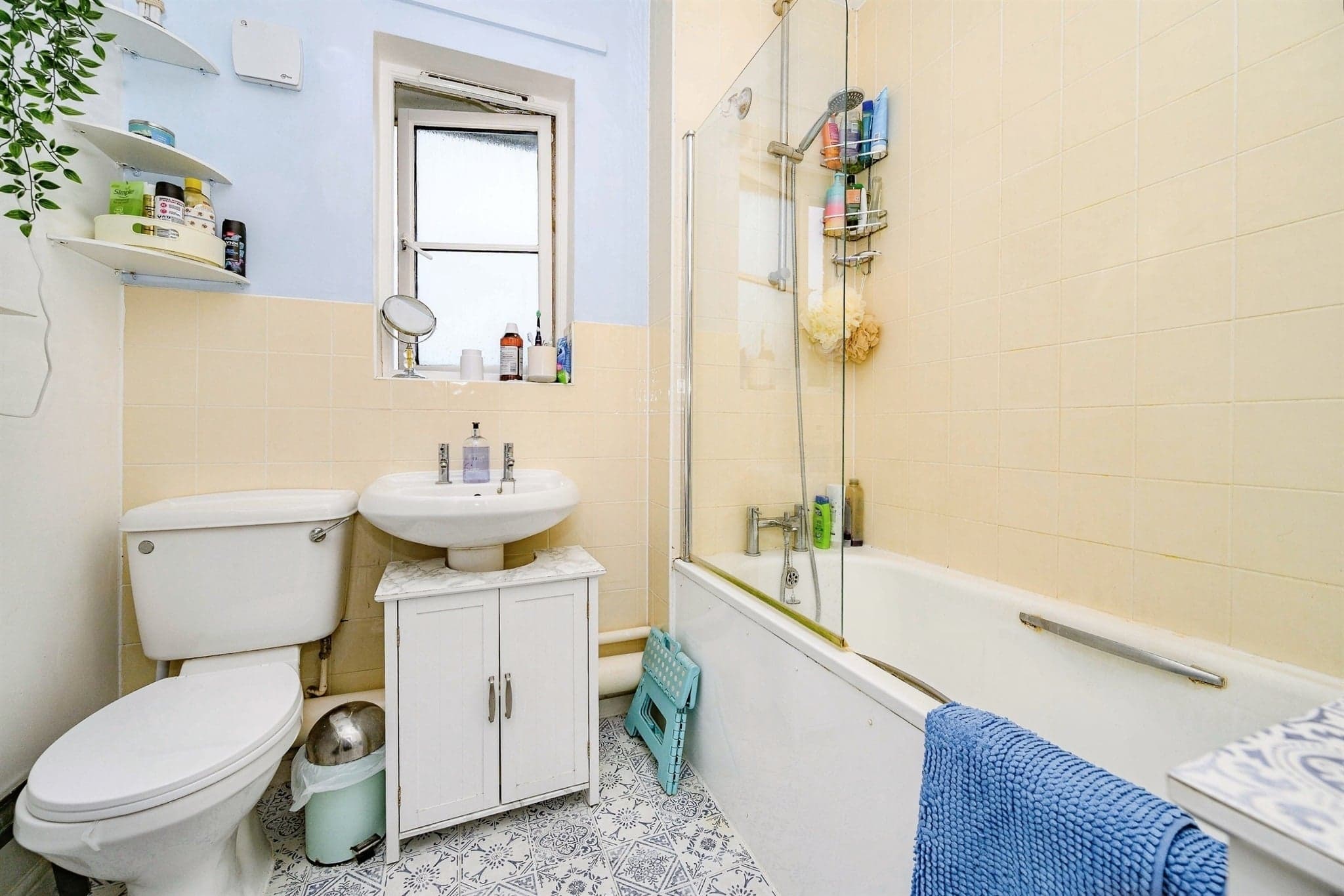 Property at Guinery Grove, Hemel Hempstead