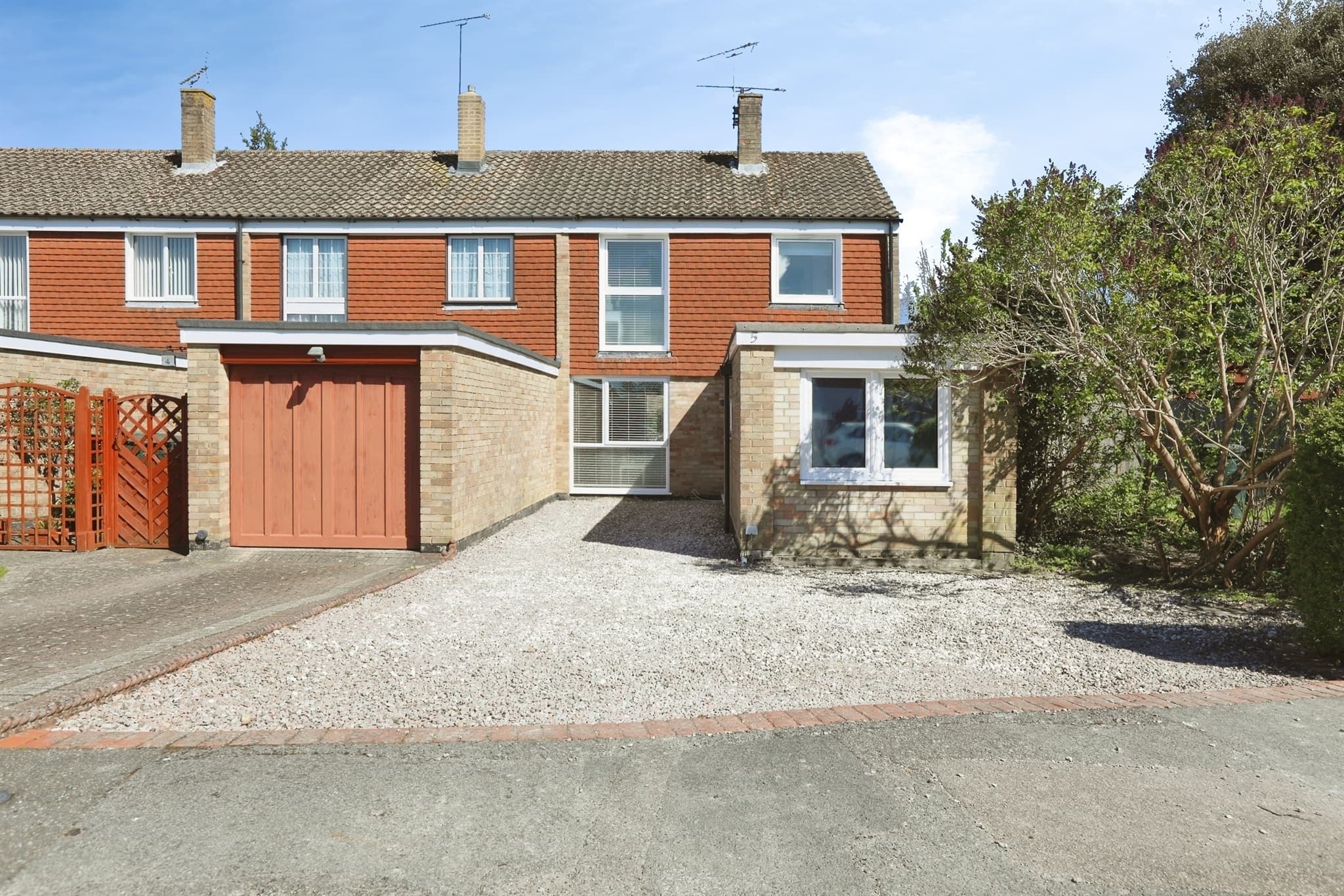 Property at Heather Close, Copthorne, Crawley