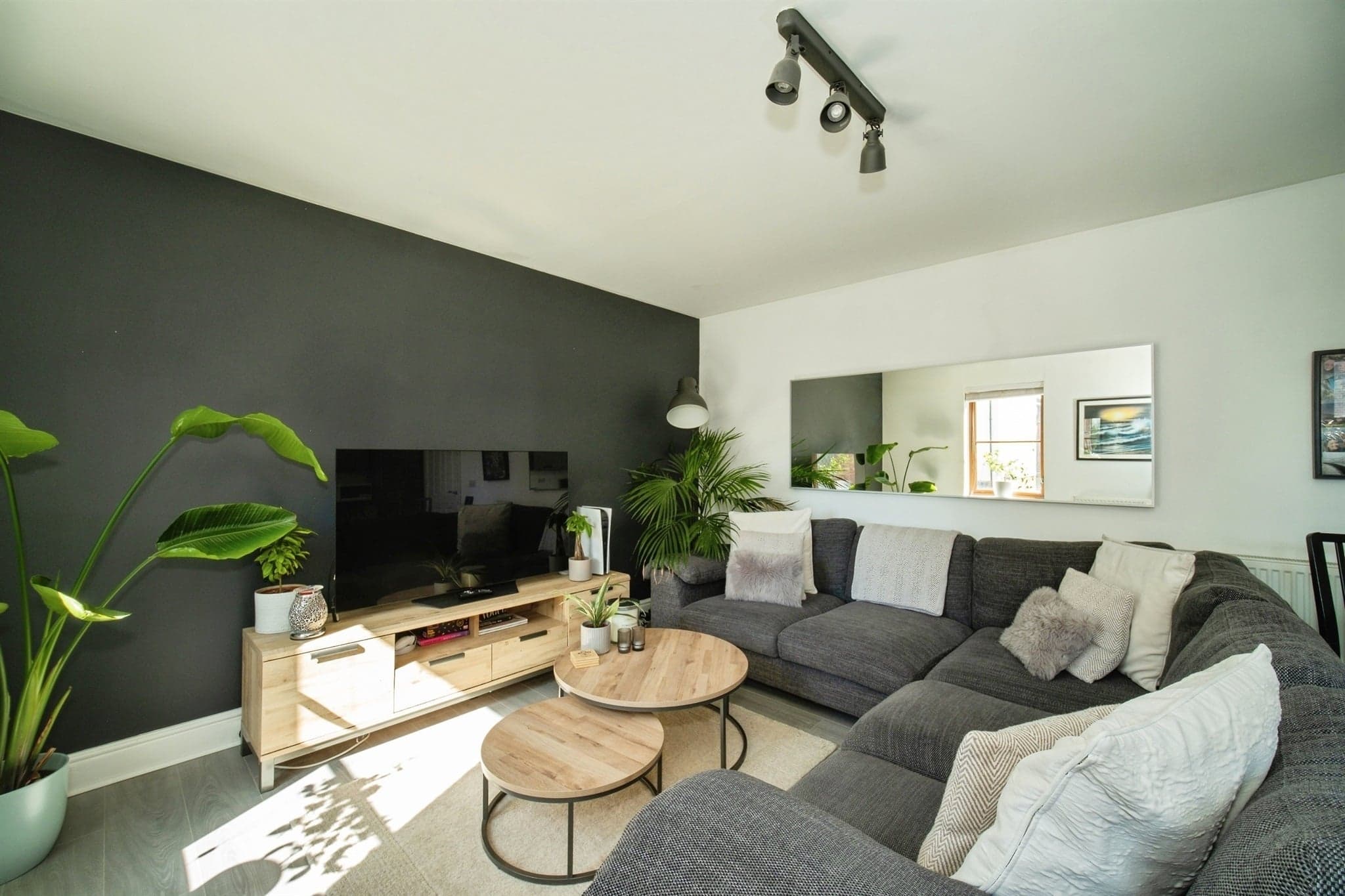 Property at Greenlands Road, Basingstoke