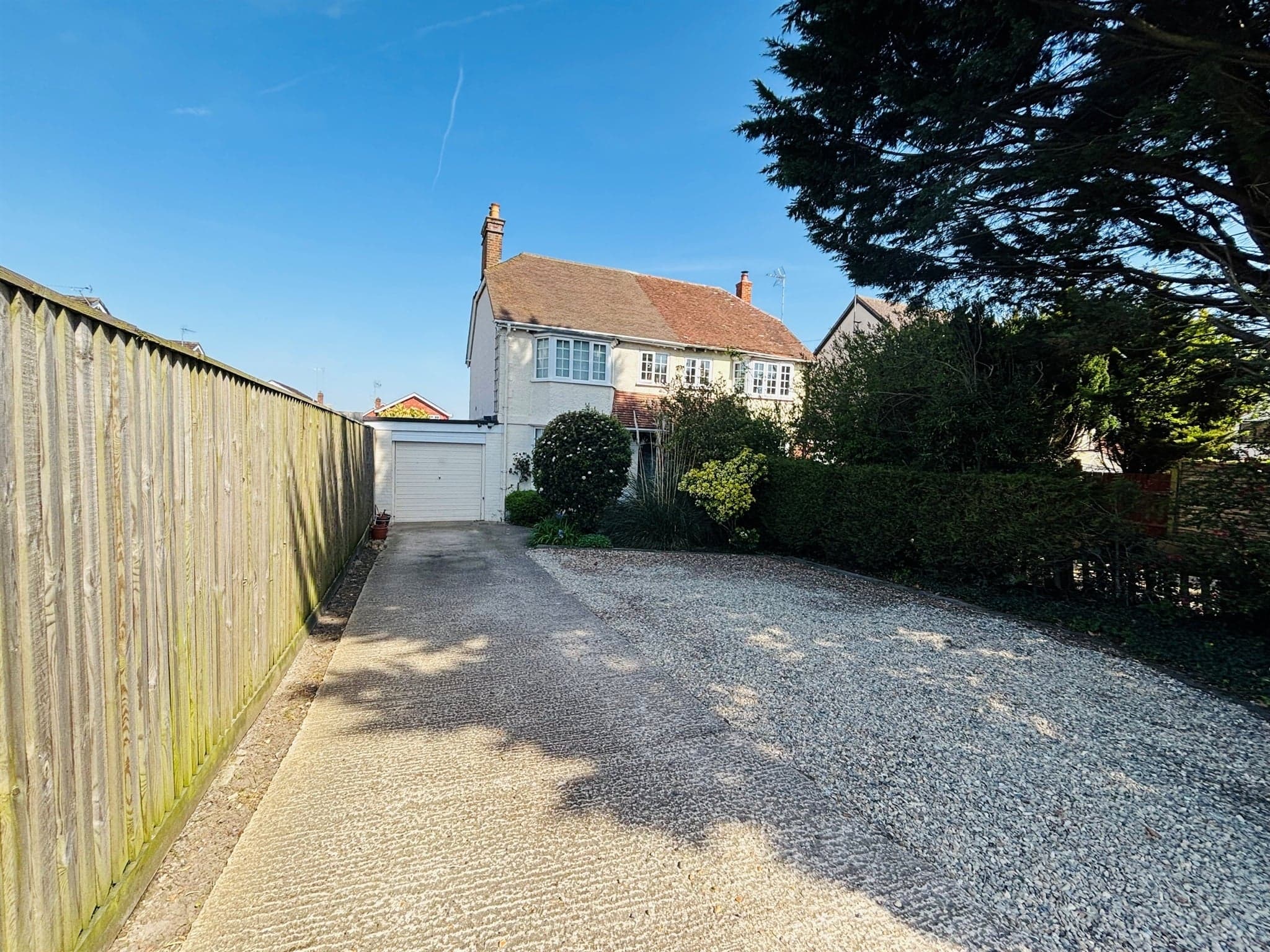 Property at Oxford Road, Stone, Aylesbury