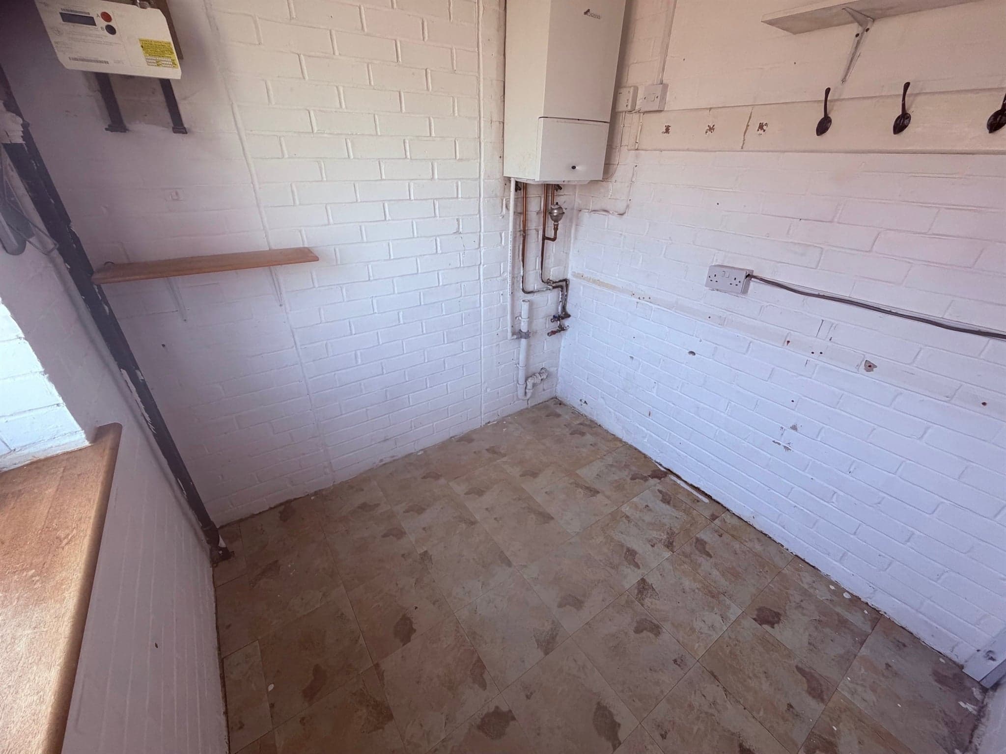 Property at Brabourne Avenue, Gillingham