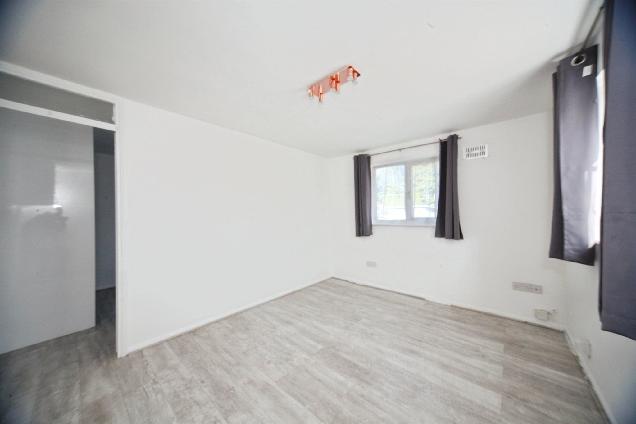 Property at Nayland Close, Luton