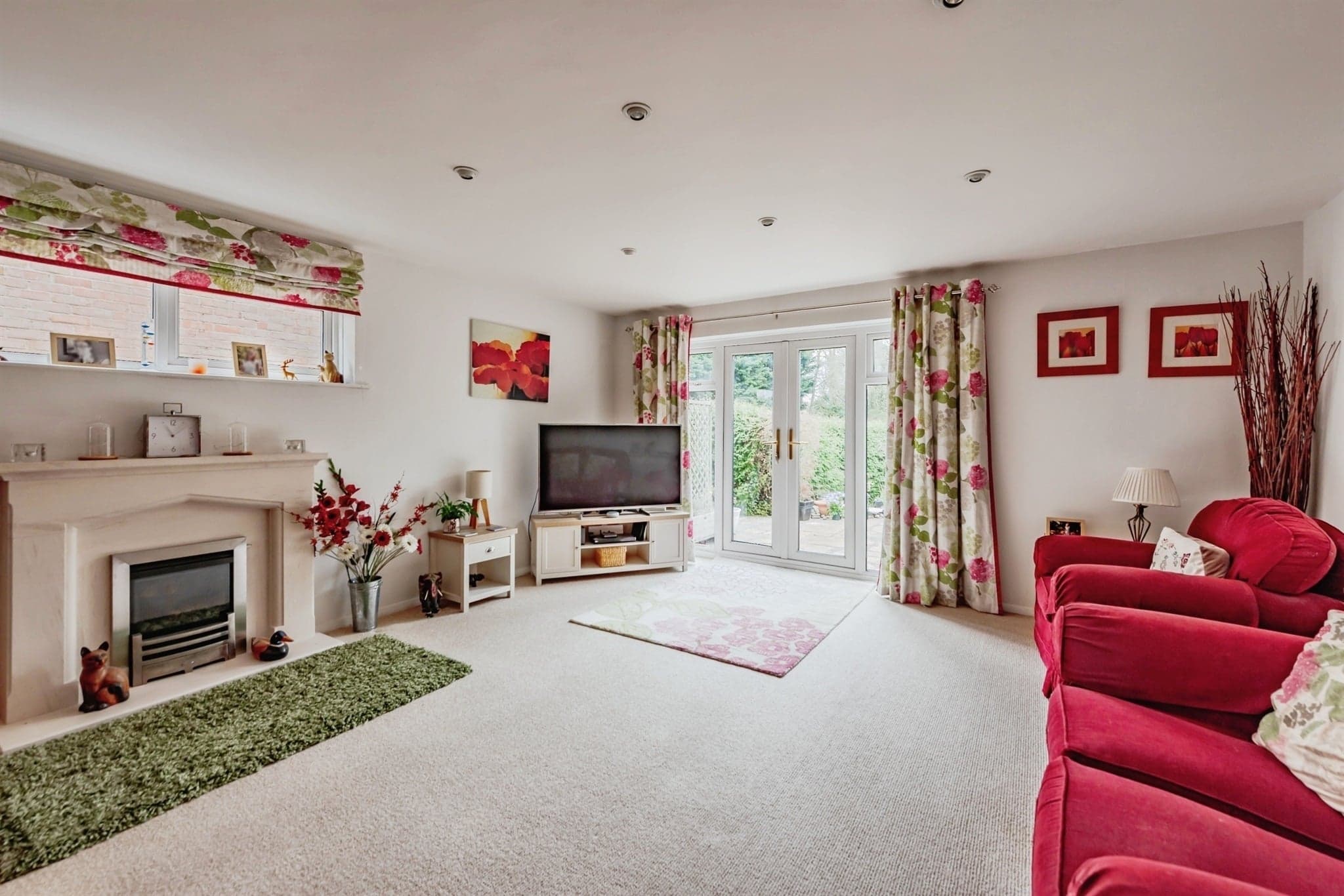 Property at Glendyne Close, East Grinstead